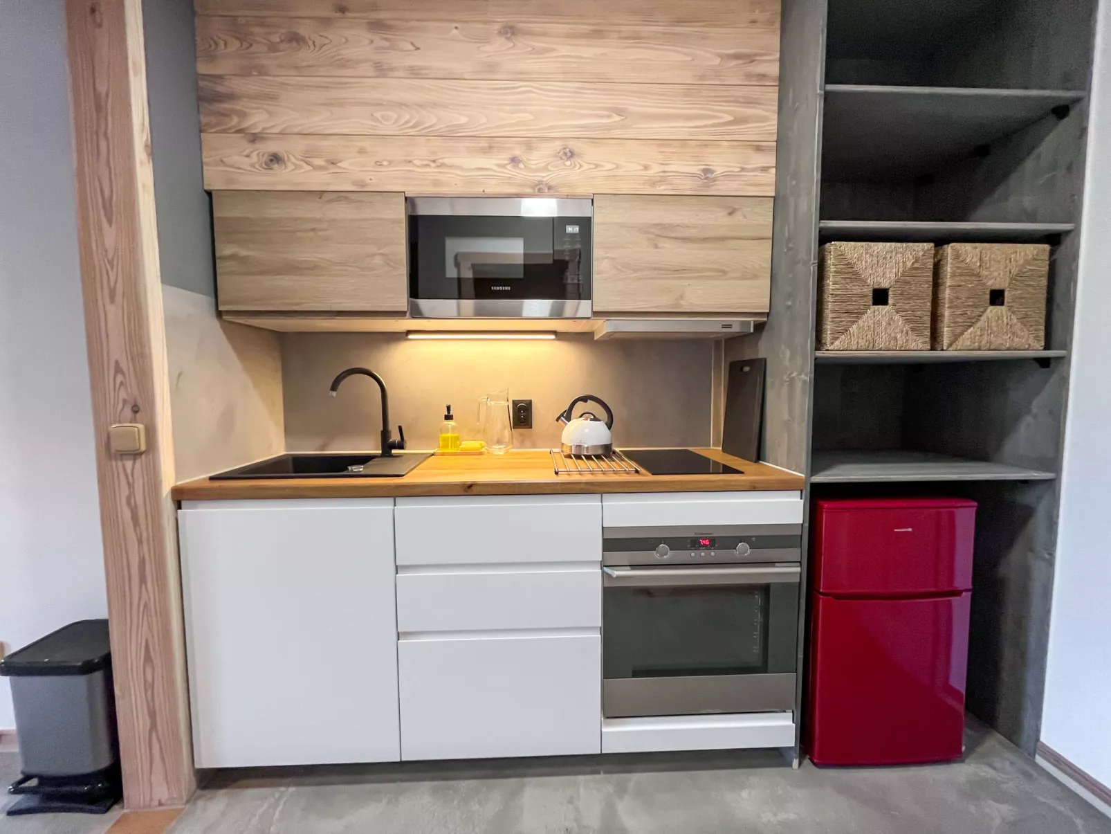 Sachrův Kopec-Dedans