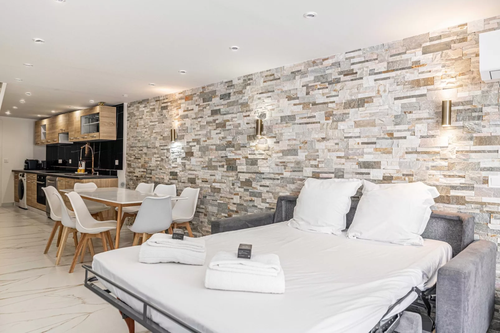 AP-8-GRAGLIA-D-Untagged