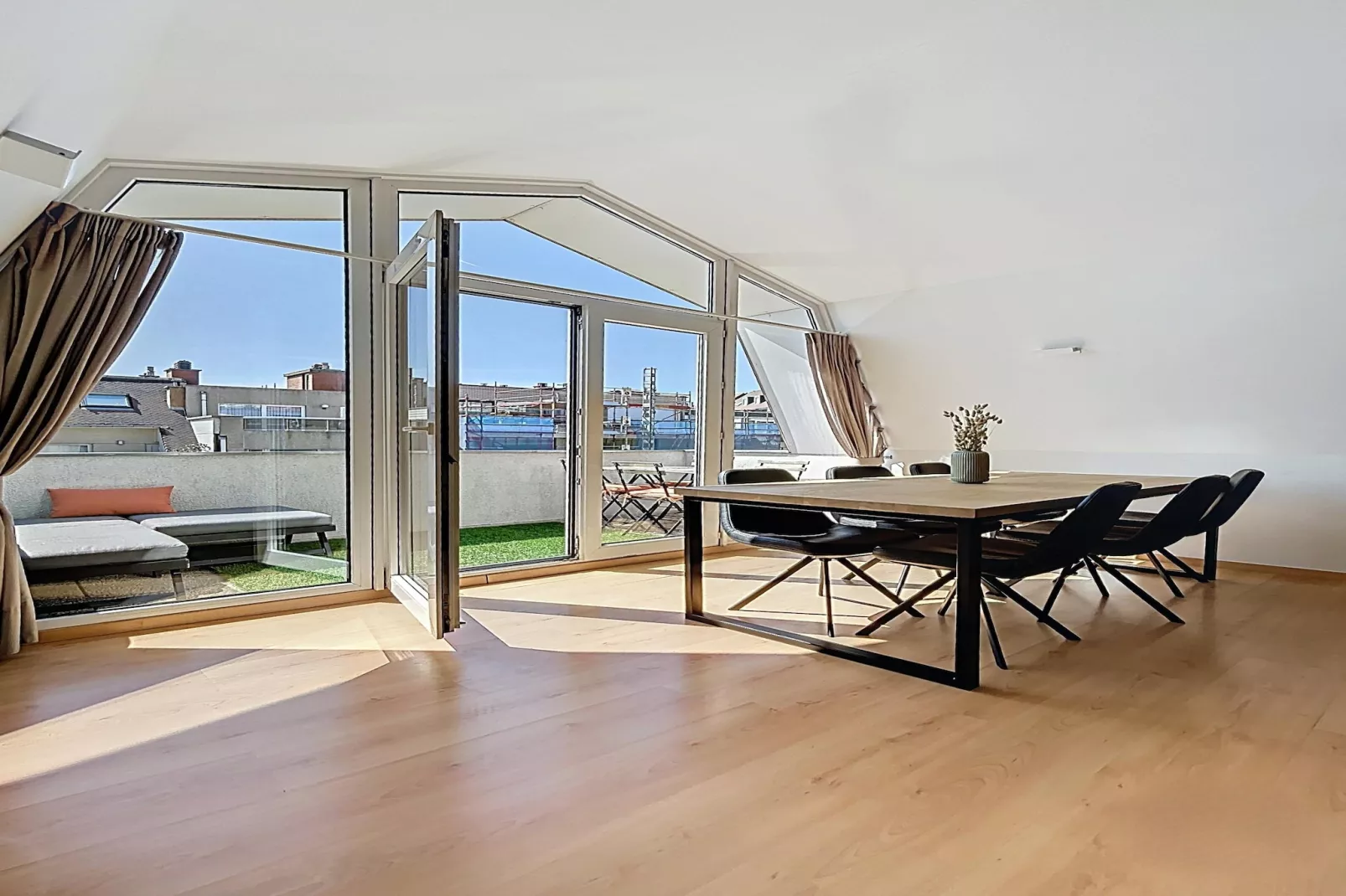 The Star 61-Esszimmer