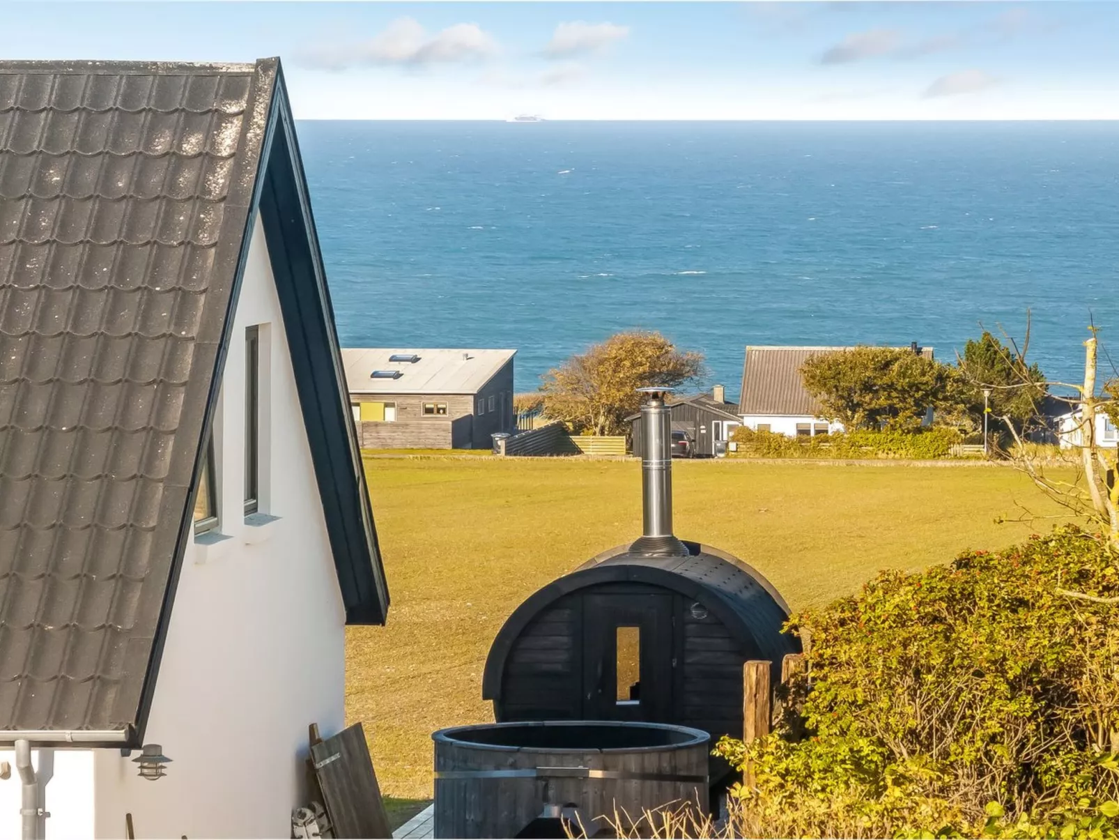 "Elida" - 400m from the sea-Outside