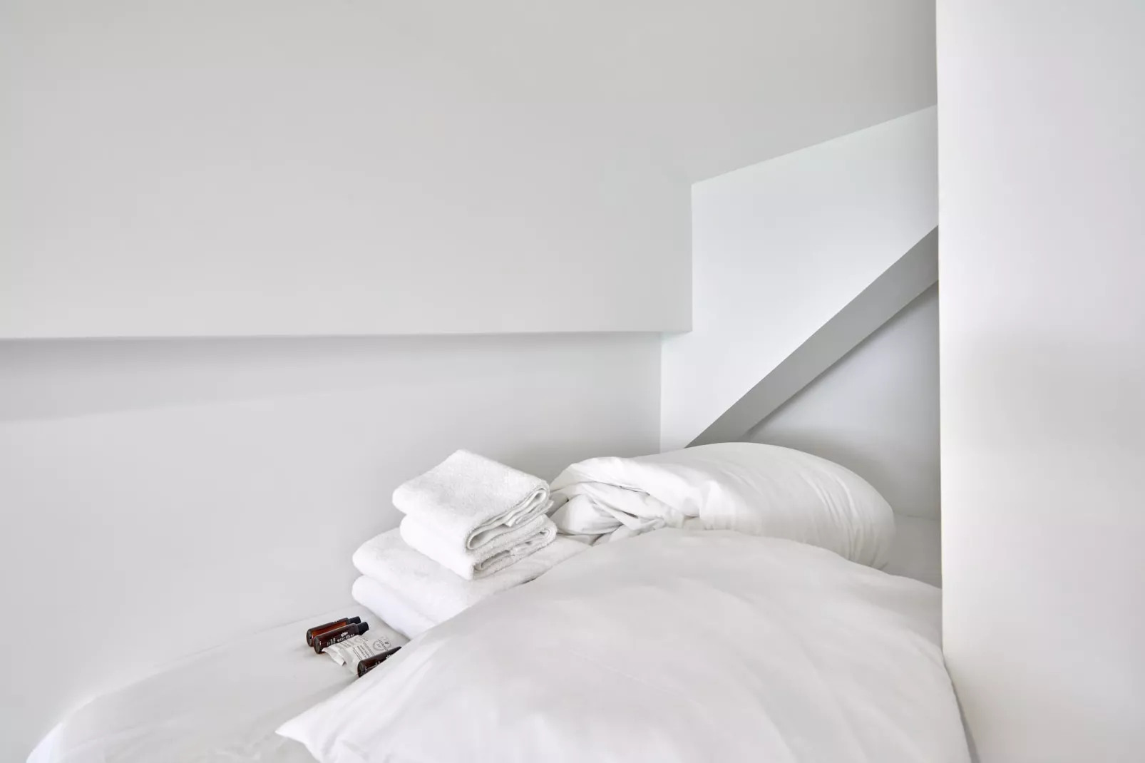 ST HONORE 14-Untagged