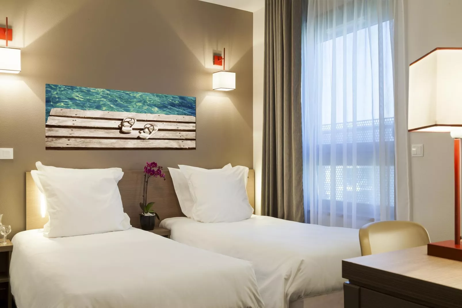 NEHÔ SUITES PORTE DE GENEVE - Studio-Schlafzimmer