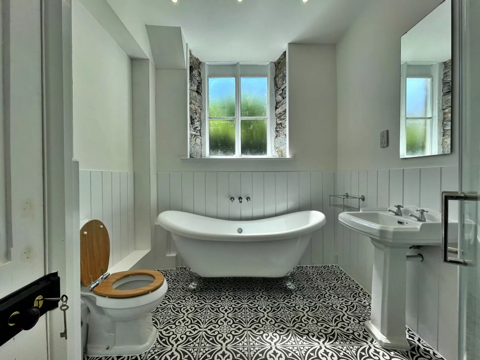 The Old Wesleyan Chapel-Dedans