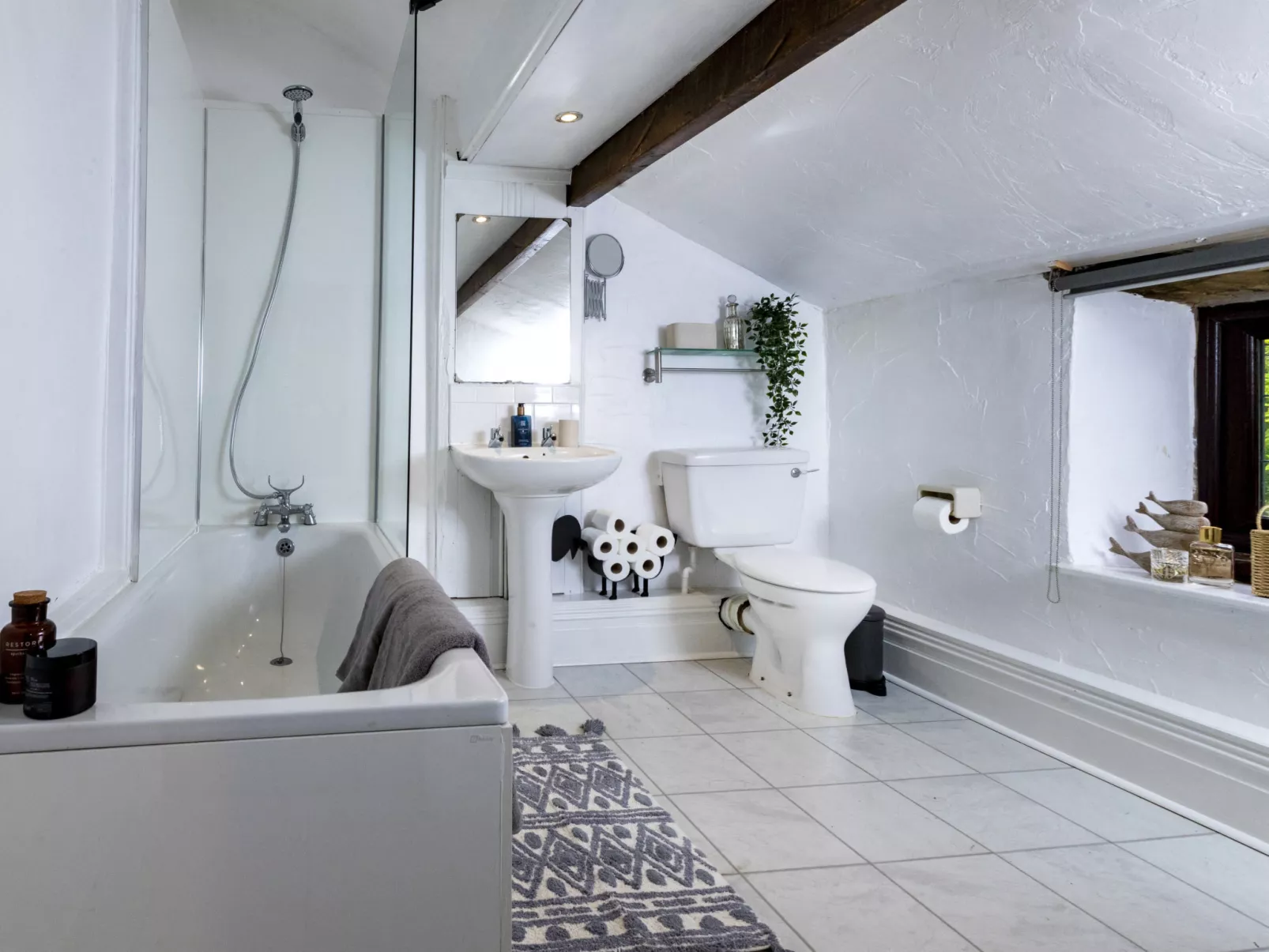 Ellen's Cottage-Dedans