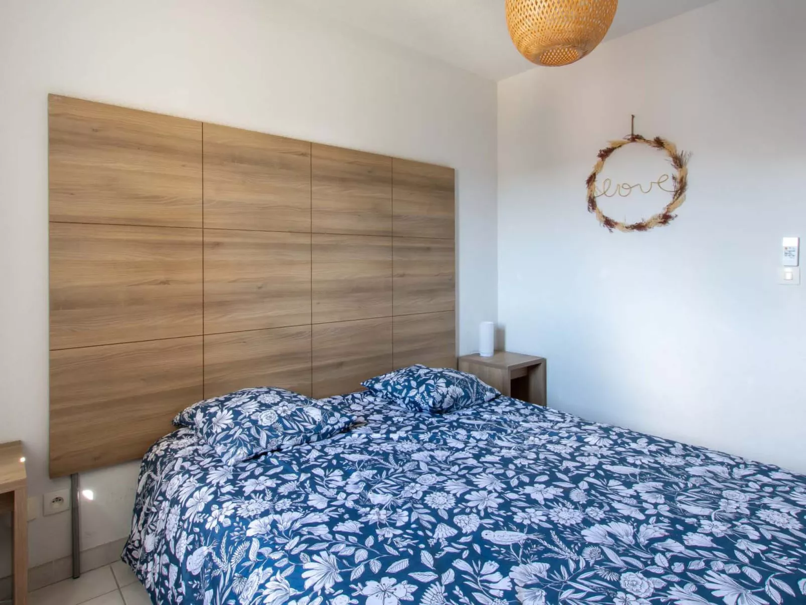 CAP CAMARGUE F-Drinnen