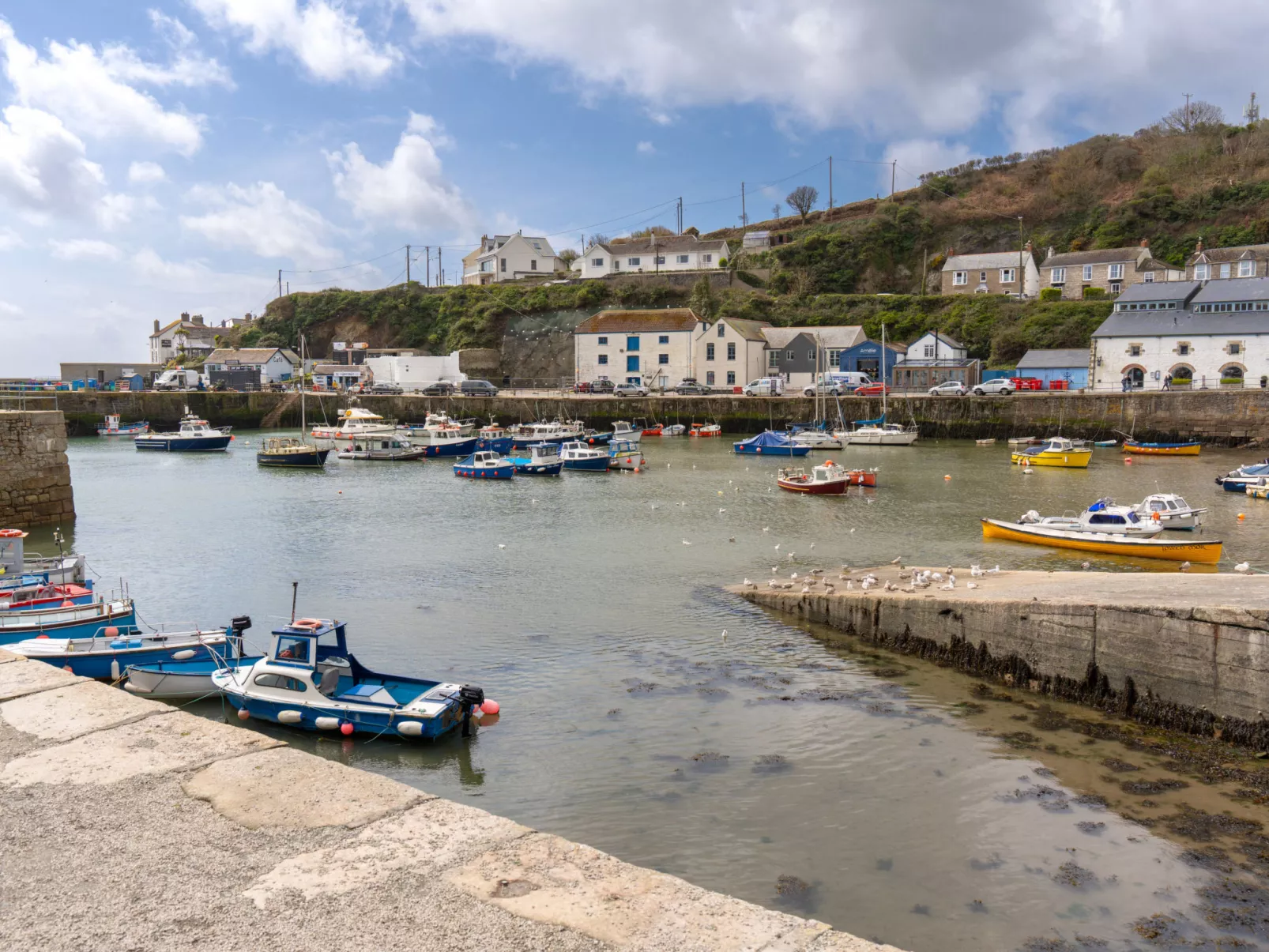 The Hideaway-Outside