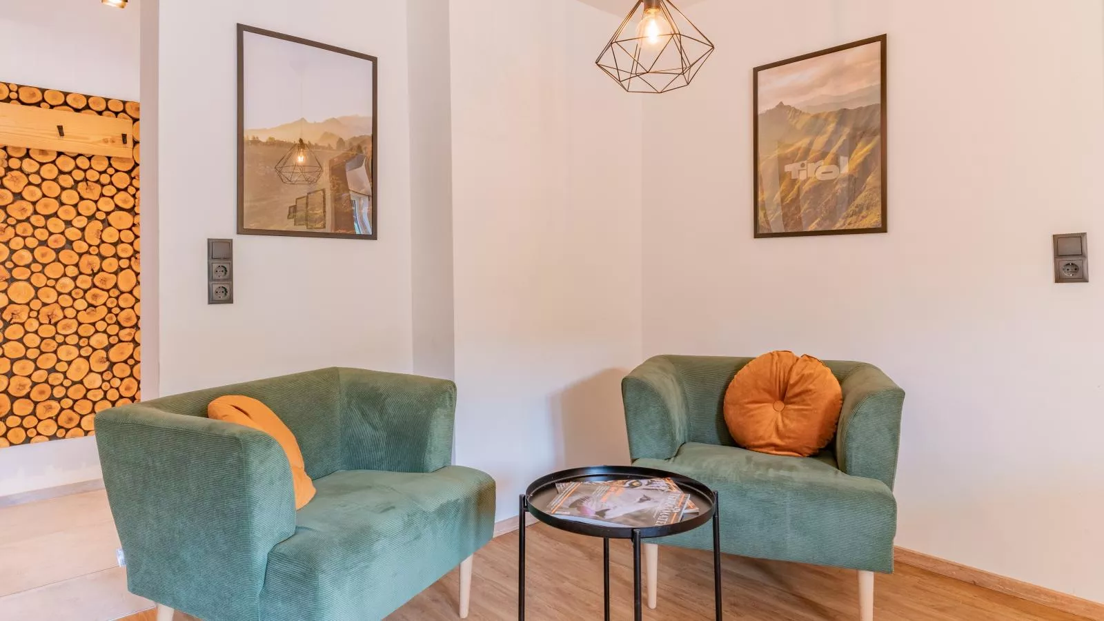 Tirola Stadl-Living room