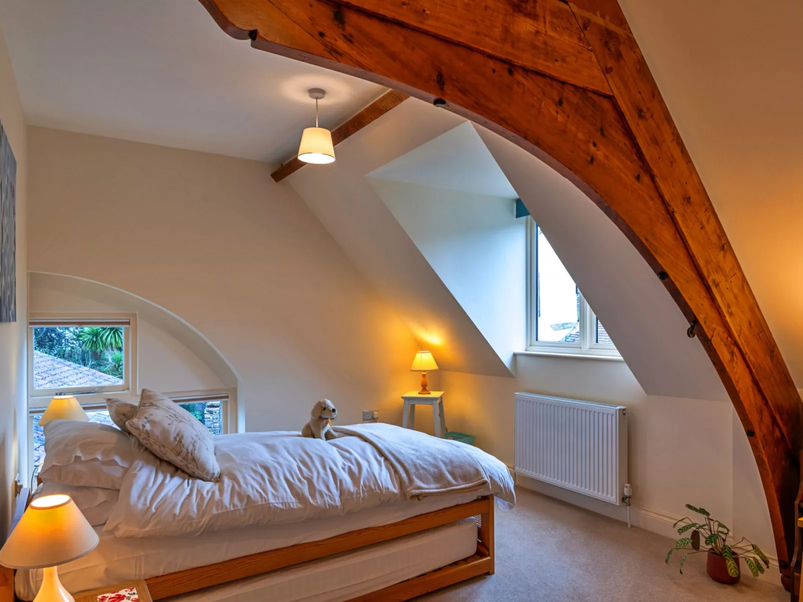 Lower School Cottages-Dedans