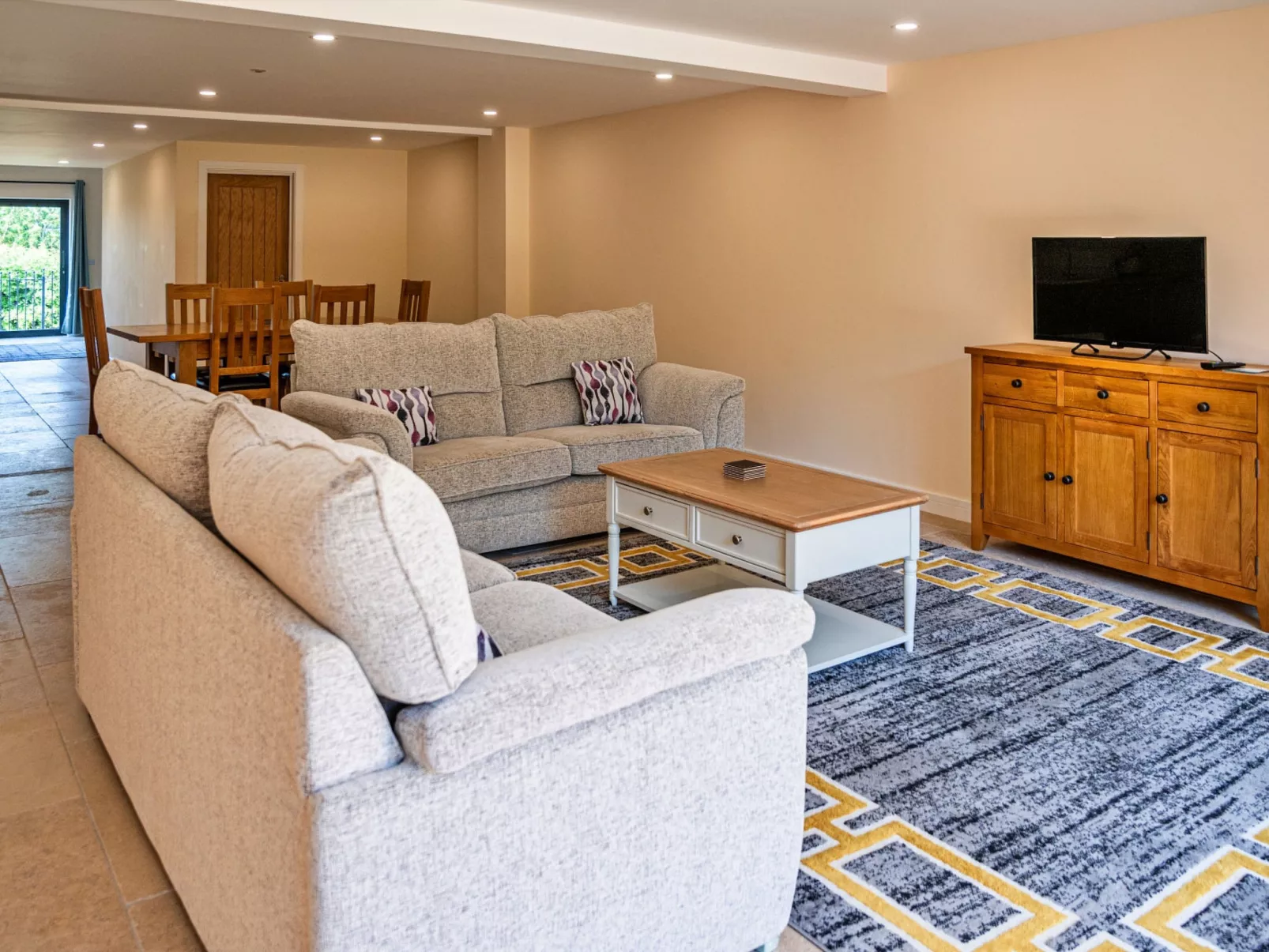 Little Rissington - Barn Seven-Inside