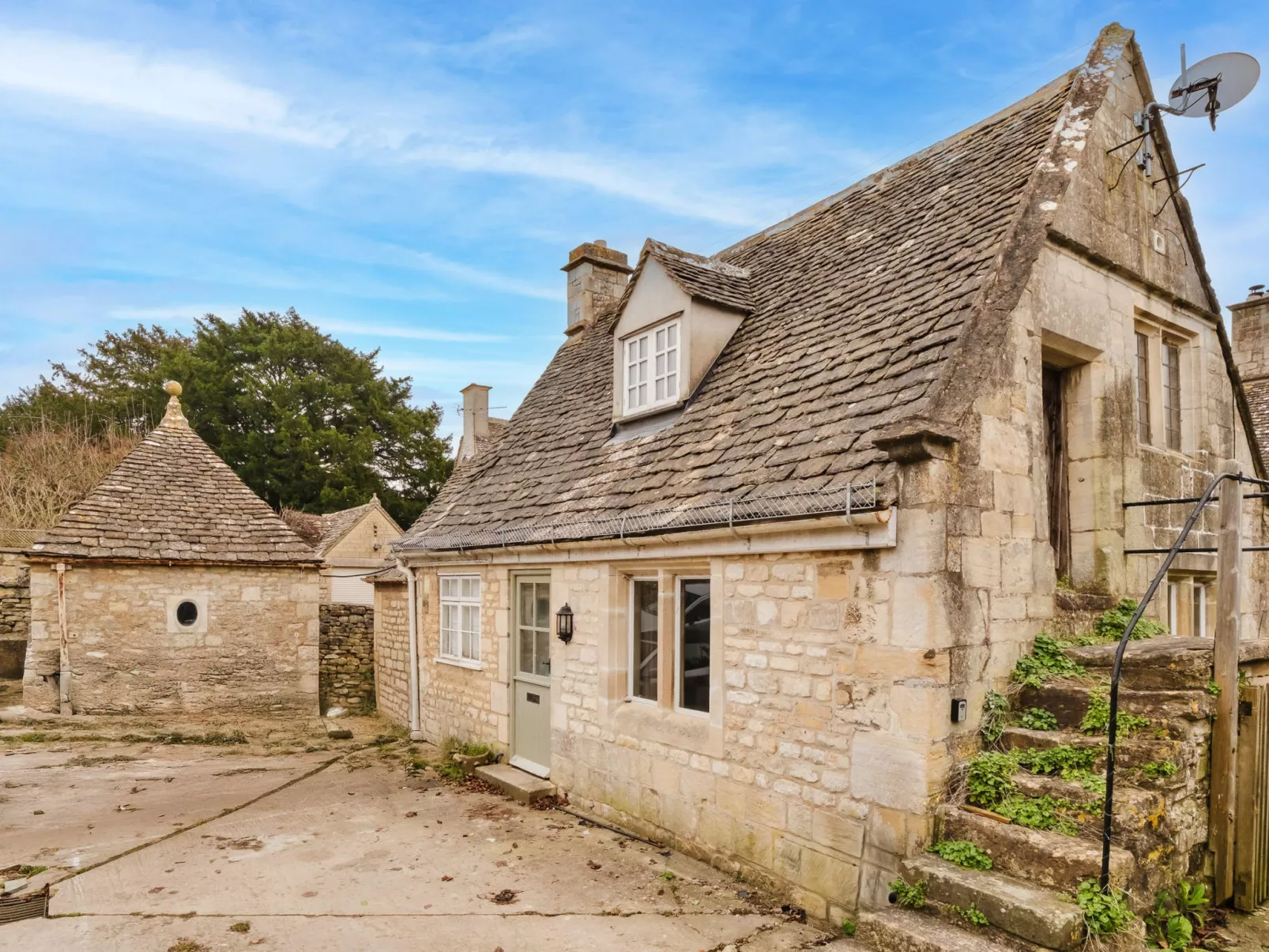 Courtside Cottage-Dehors