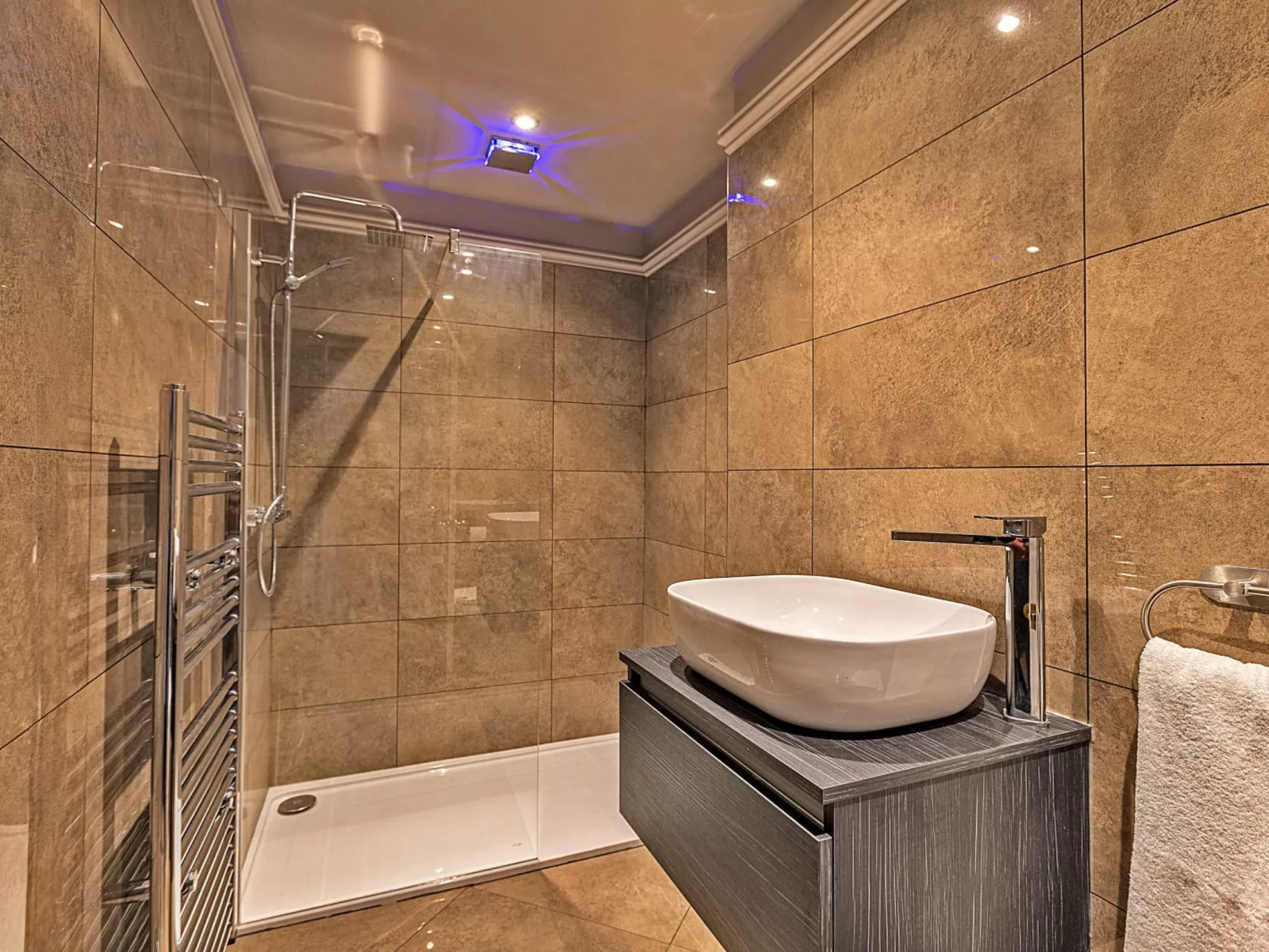 Ttich Manor Retreat-Dedans