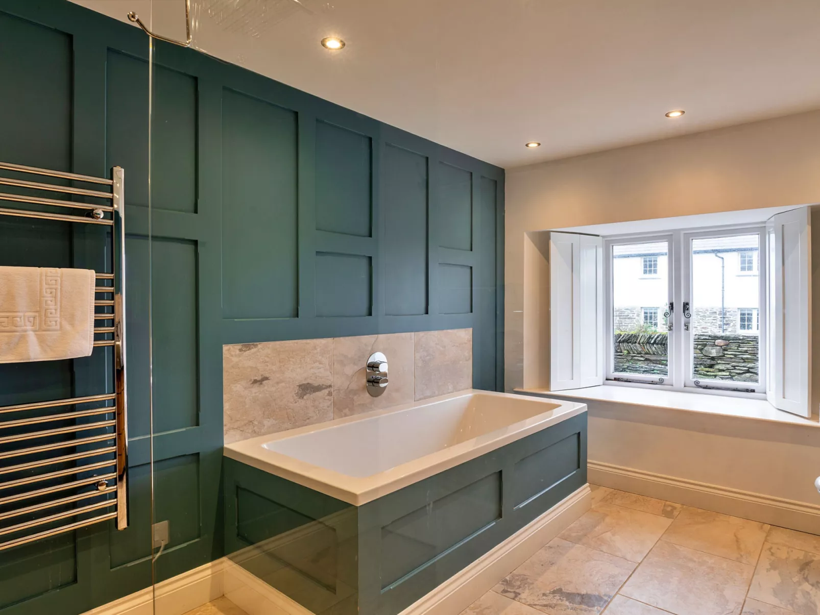 Dingles Cottage-Drinnen