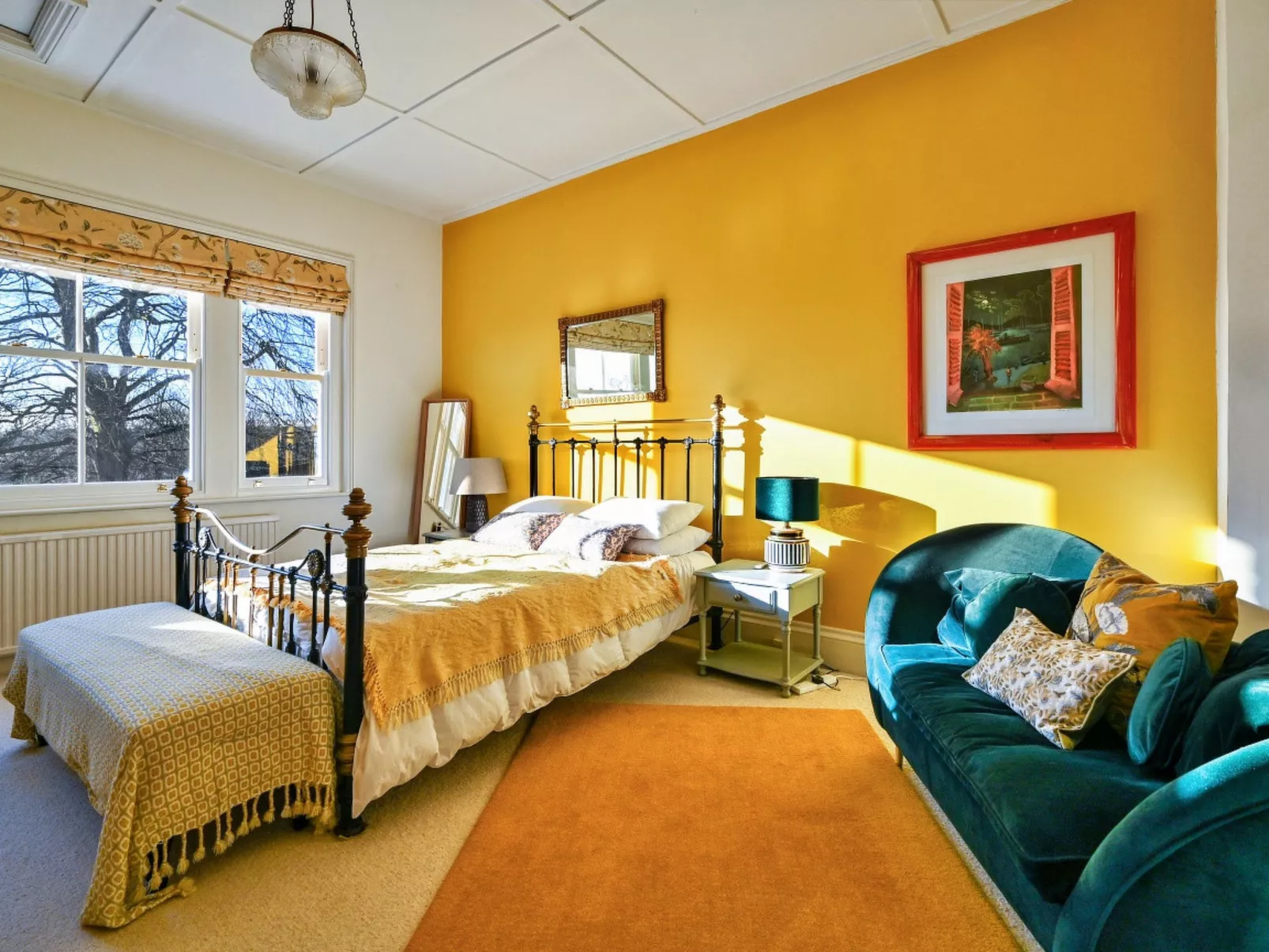 123, High Street-Drinnen