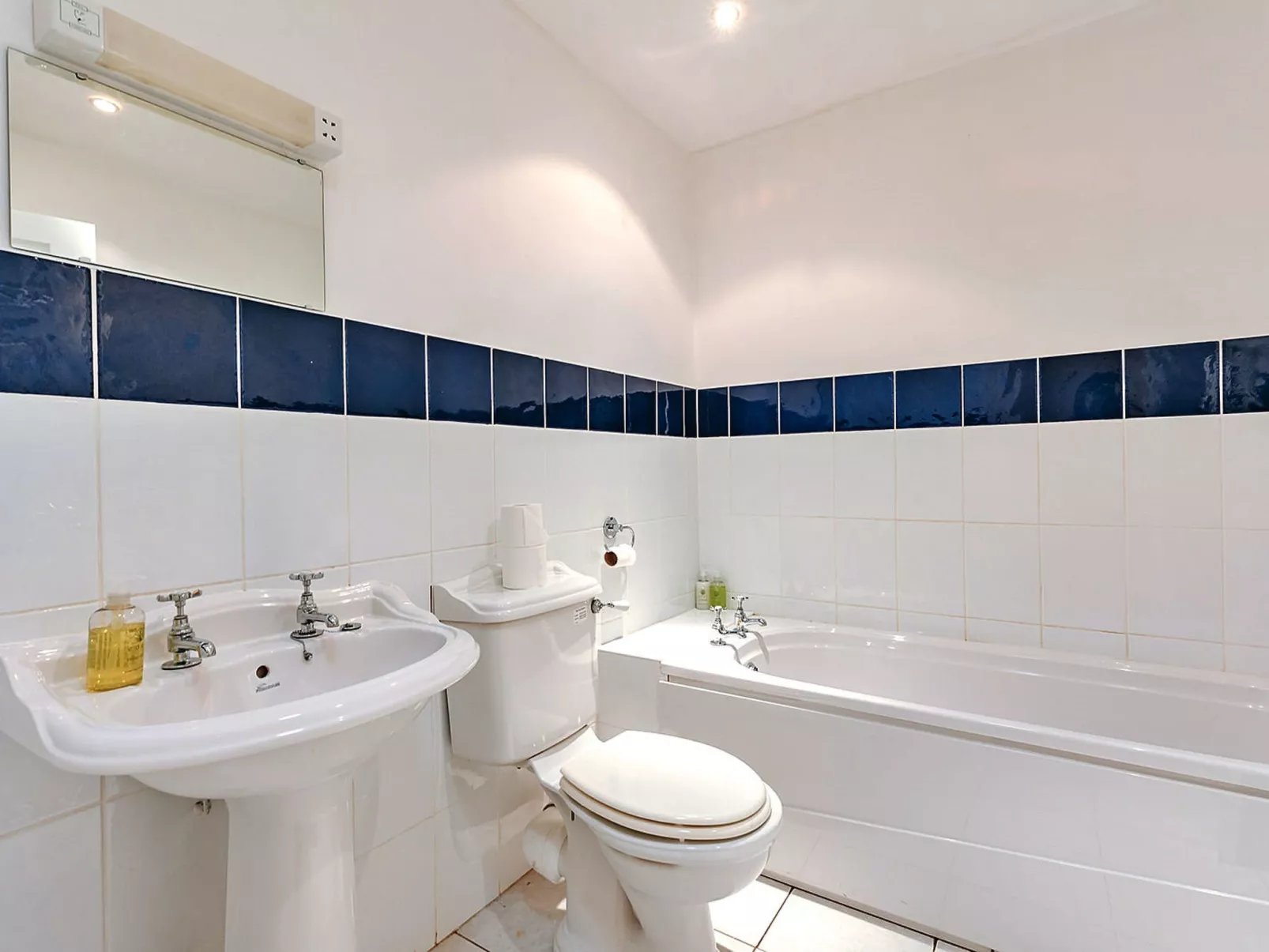 Netley Hall - Mulberry-Dedans