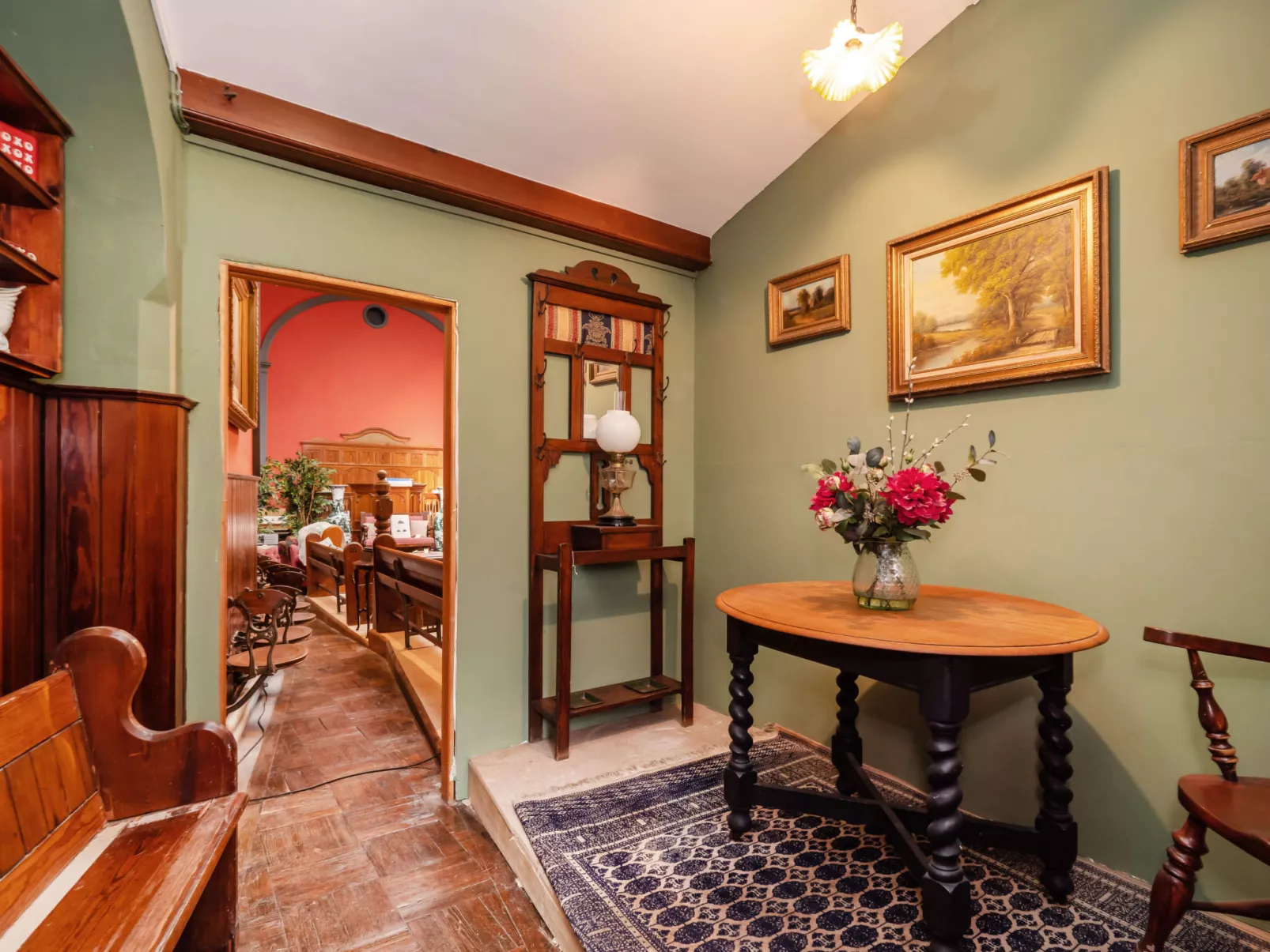 The Old Sunday School & Vestry-Dedans