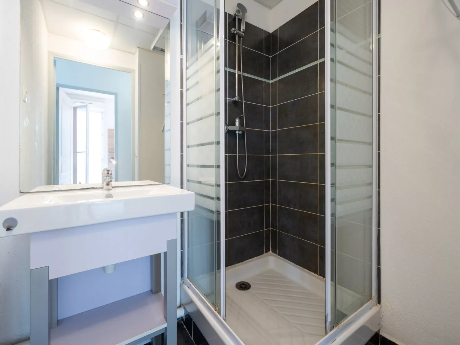 Cap Camargue A N 14 - 2P4-Drinnen