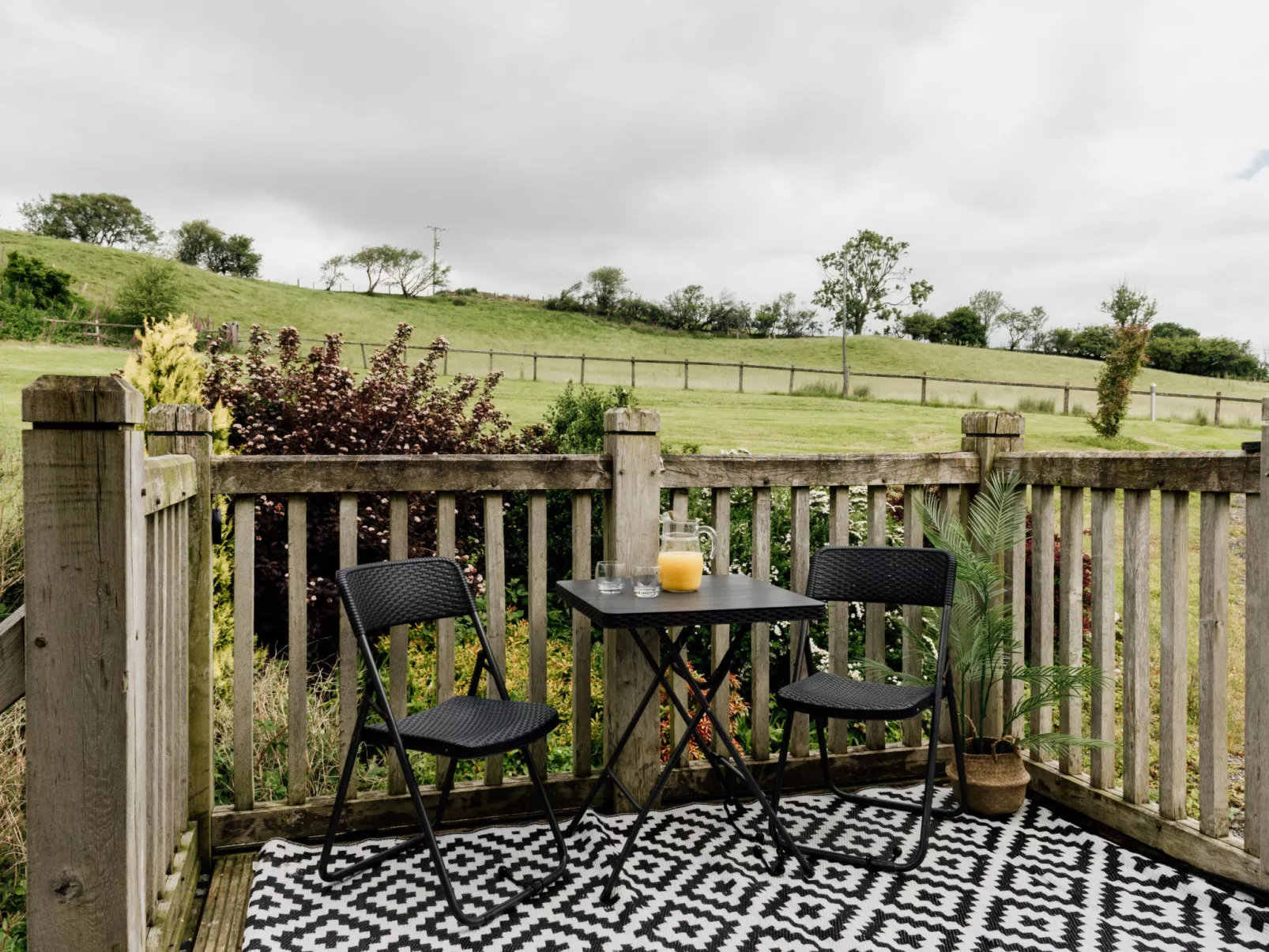 The Welsh Barn-Dedans