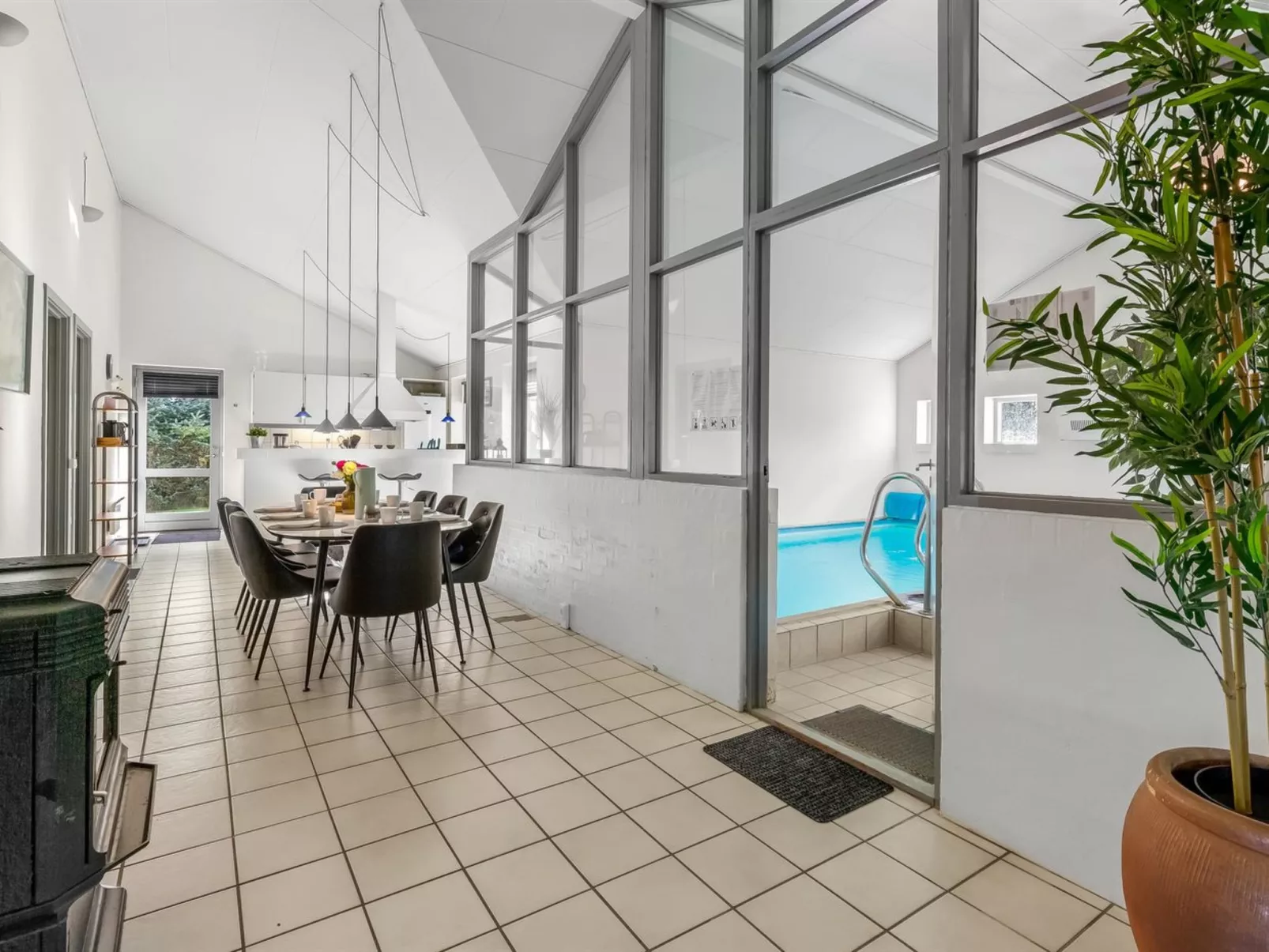 "Mainio" - 800m from the sea-Inside