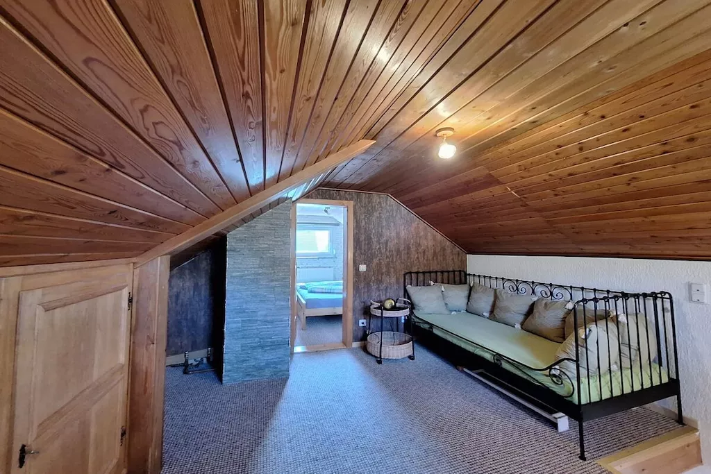 272049-Nicht zugeordnet