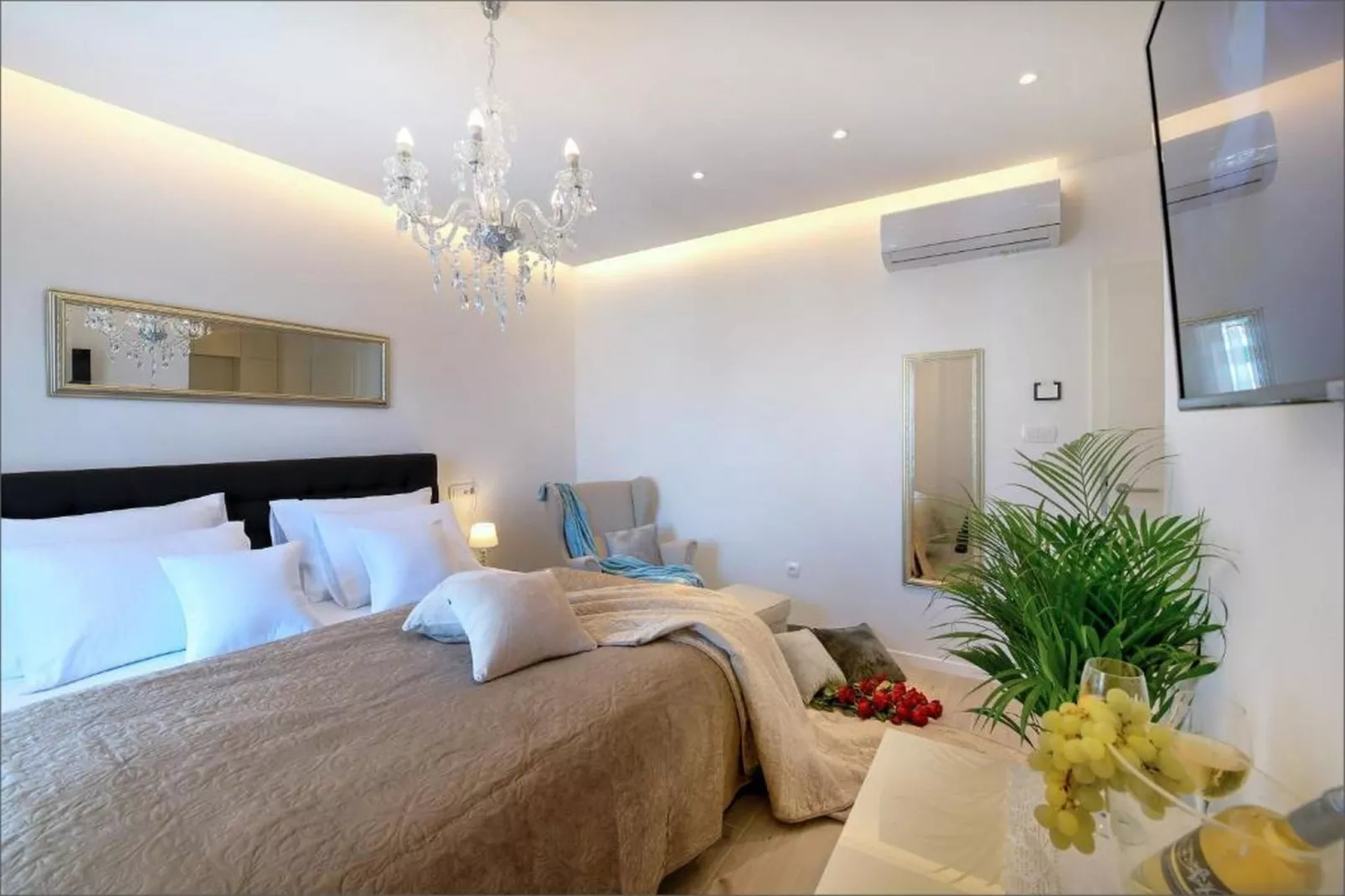 Deluxe Room with King Size Bed (4)-Chambre