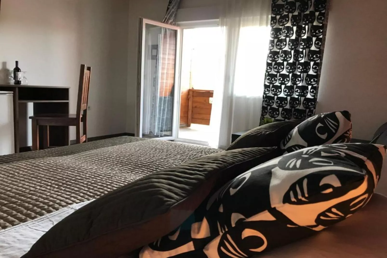 Villa Rubčić - Double room with Terrace and Poold View  - (9)-Schlafzimmer