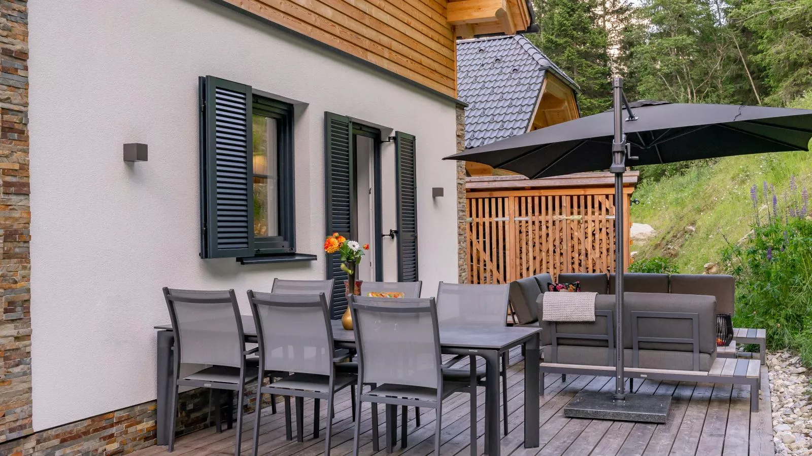 Chalet Hirschblick-Terrace balcony