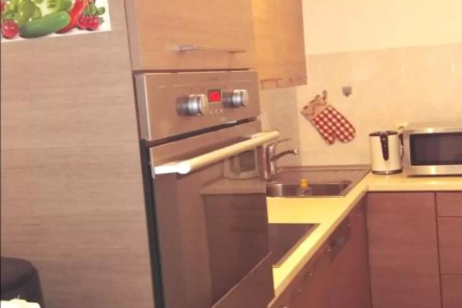 Three-Bedroom Apartment-Kitchen