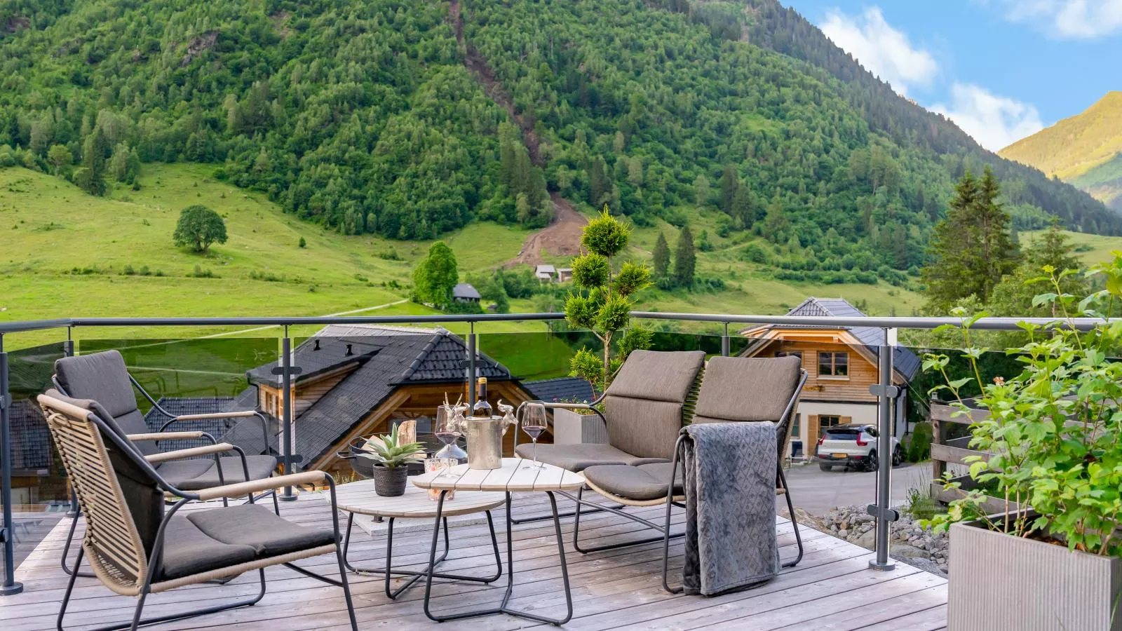 Chalet Hirschblick-Terrace balcony