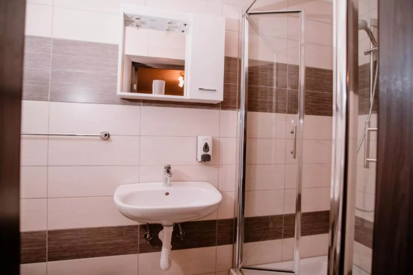 Mountain Serenity Rooms - Double Room with Balcony  2-Badezimmer