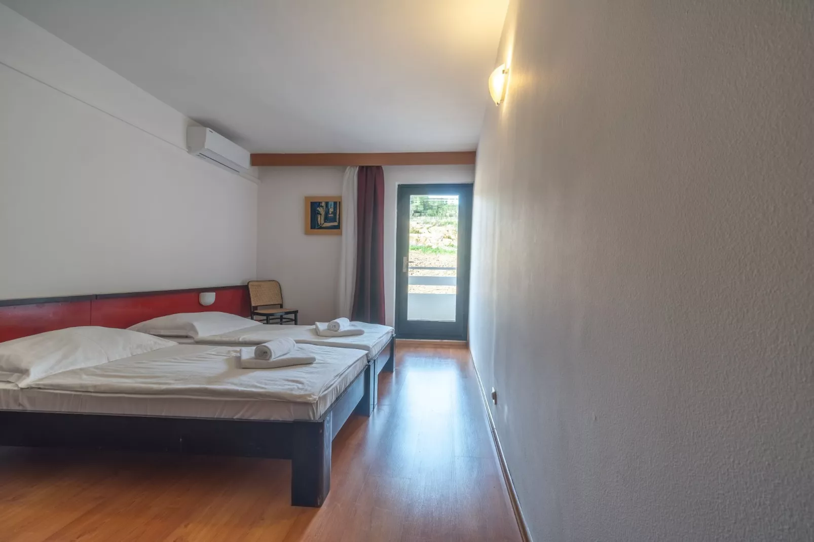 Hotel Issa - Twin Room Park View-Bedroom