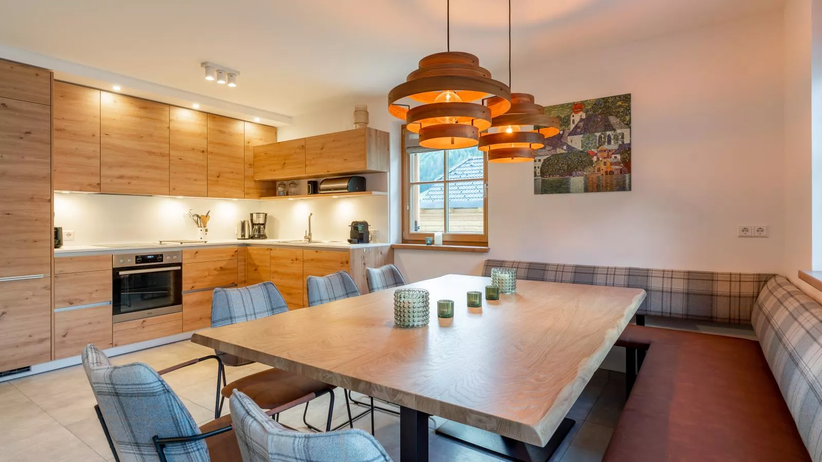 Haus Enzian-Dining room