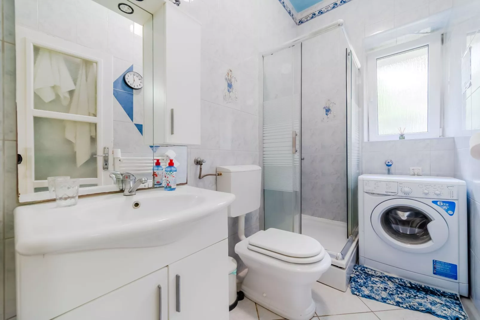 Urban Nest Apartment-Salle de bain