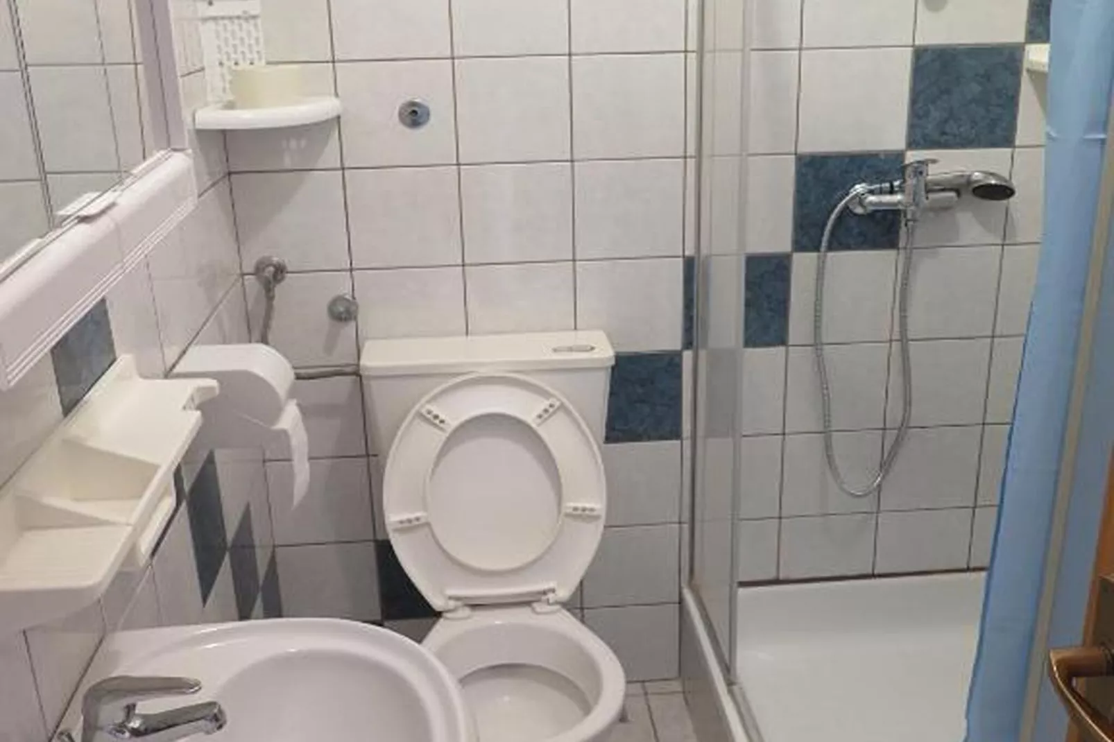 Rab Diving Mirko - Two Bedroom Apartment with Sea View (5A)-Badezimmer