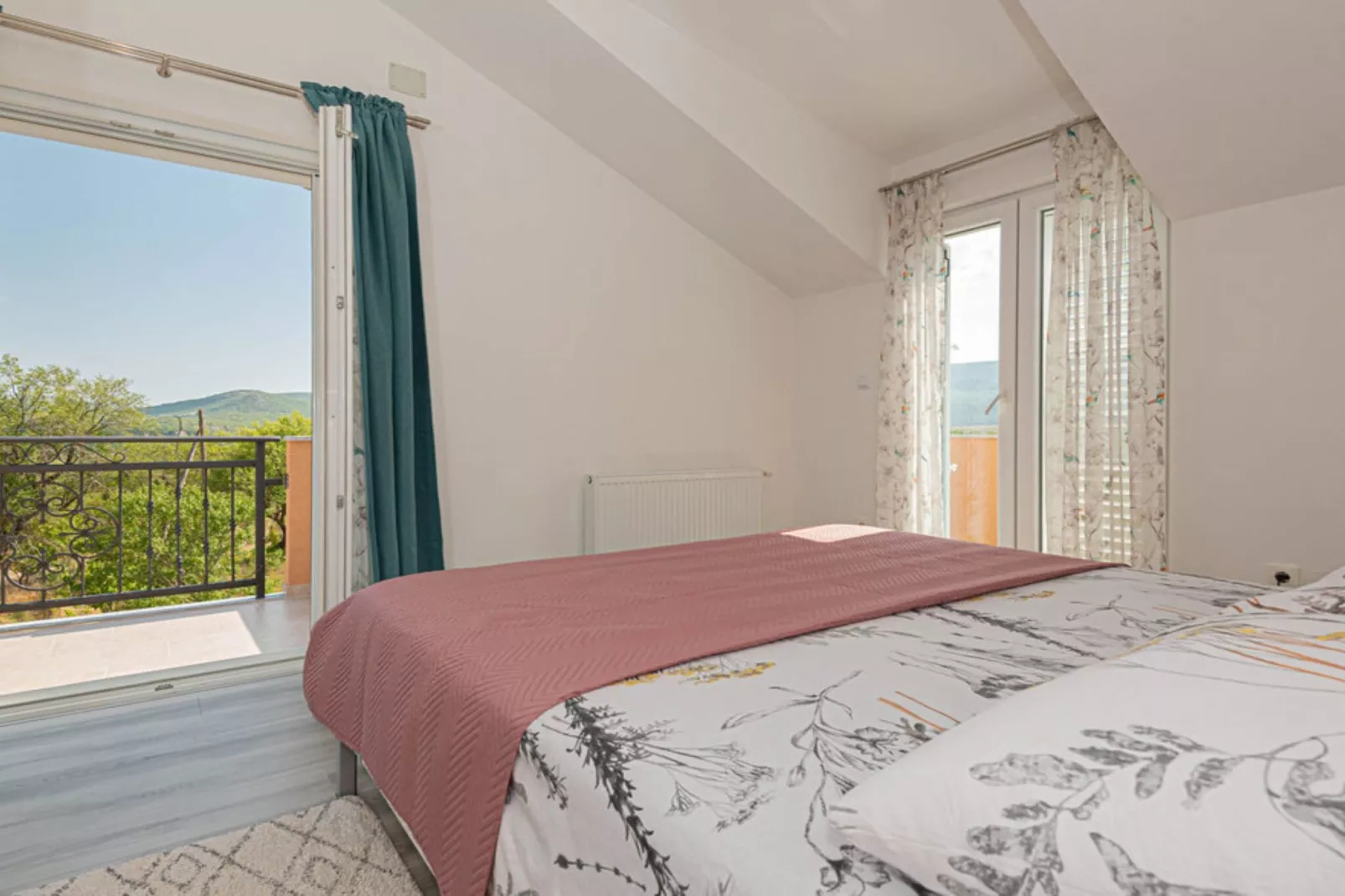 Villa Maria with Outdoor Pool - Five Bedroom Villa with Outdoor Pool-Bedroom