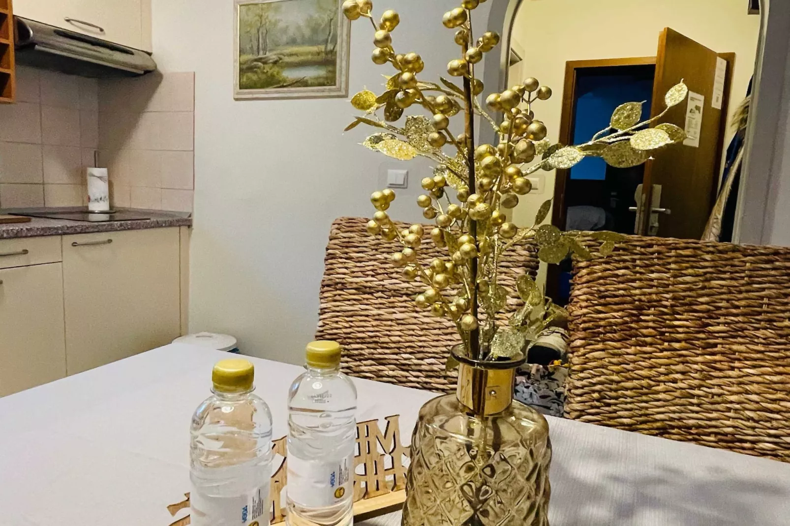 Rustic and Radiant Retreat Apartments with Terrace - Classic One Bedroom Apartment with Terrace (owner app 12)-Dining room