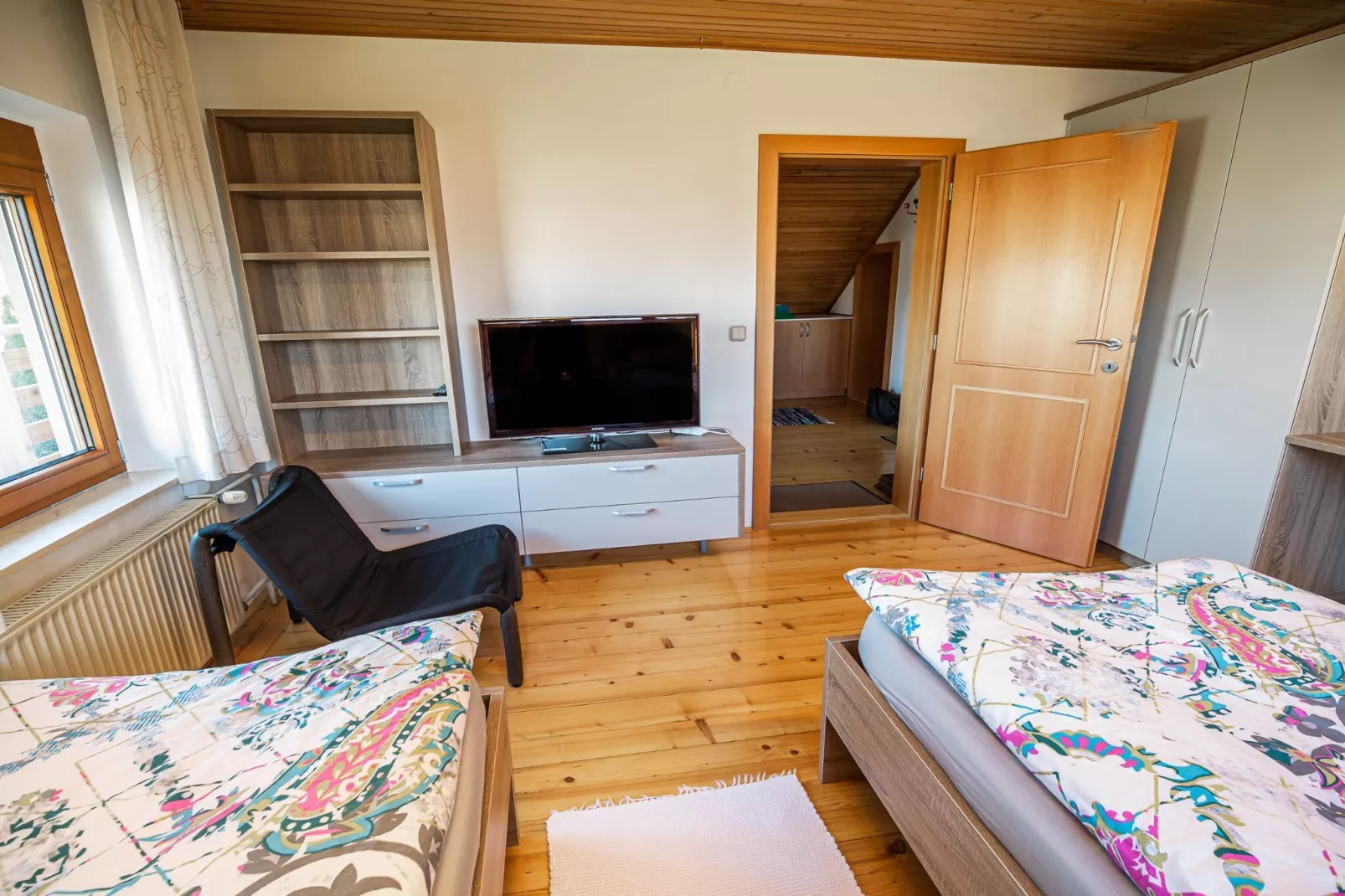 Relaxing Retreat with Hot Tub in Sevnica - Three Bedroom Apartment-Bedroom