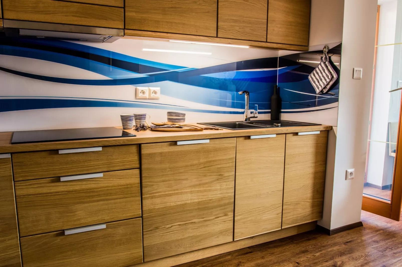 Riverside Pines Luce Apartments with Balcony - Two Bedroom Apartment with Balcony (owner 4+2)-Küche