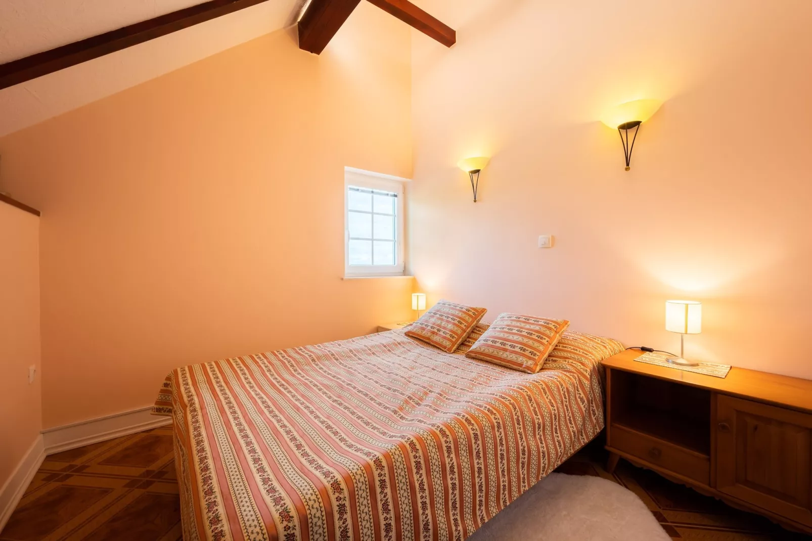 Secluded Escape Hilltop Villa with Hot-Tub - Two Bedroom Villa with Hot-Tub-Bedroom