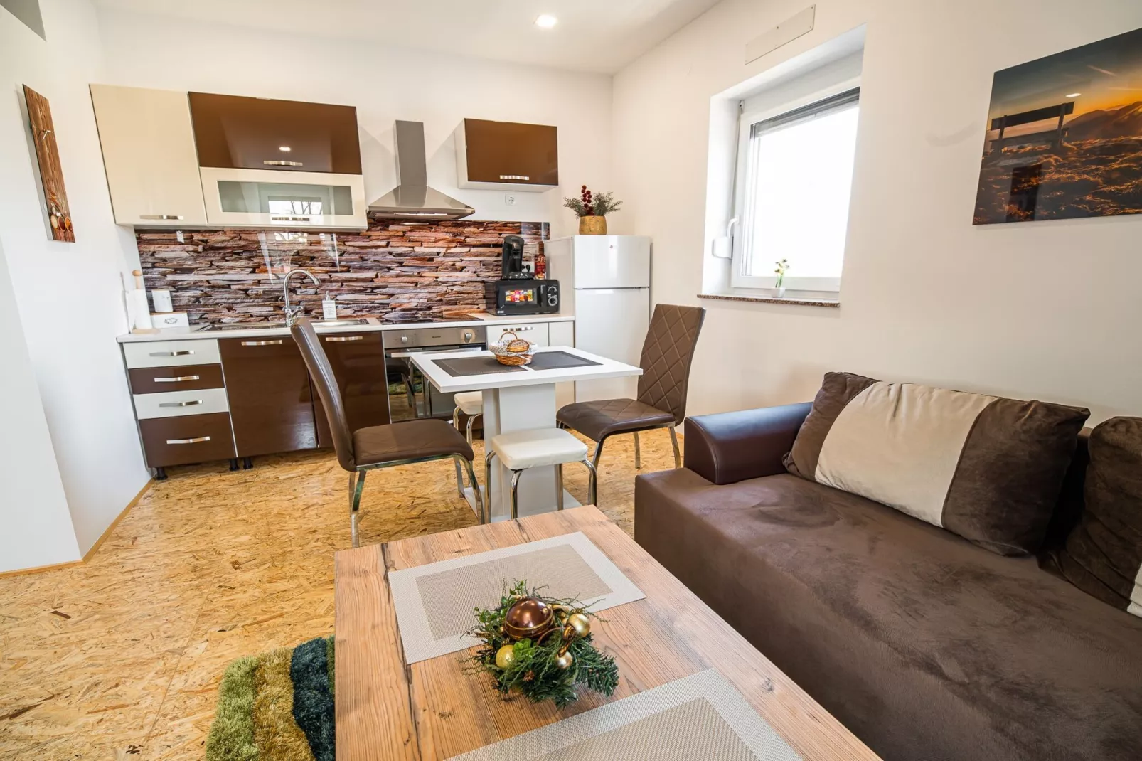 City Modern and Vibrant Apartments Ljubljana - Standard One Bedroom Apartment (owner A3)-Wohnzimmer