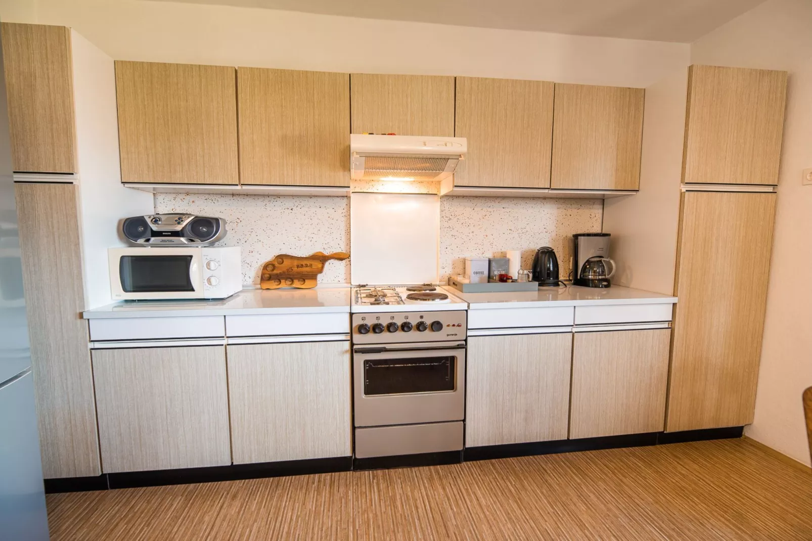 Bloomfield Retreat Country House with Sauna - Three Bedroom Country House-Küche