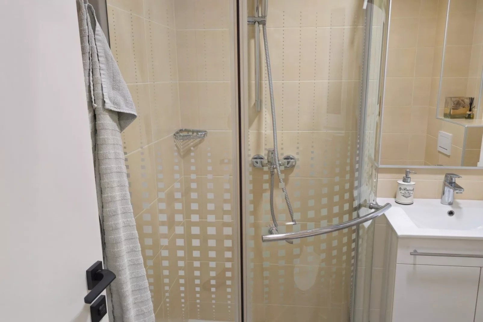 Dobrava Sea View Apartment with Terrace - Studio Apartment with Terrace-Bathroom