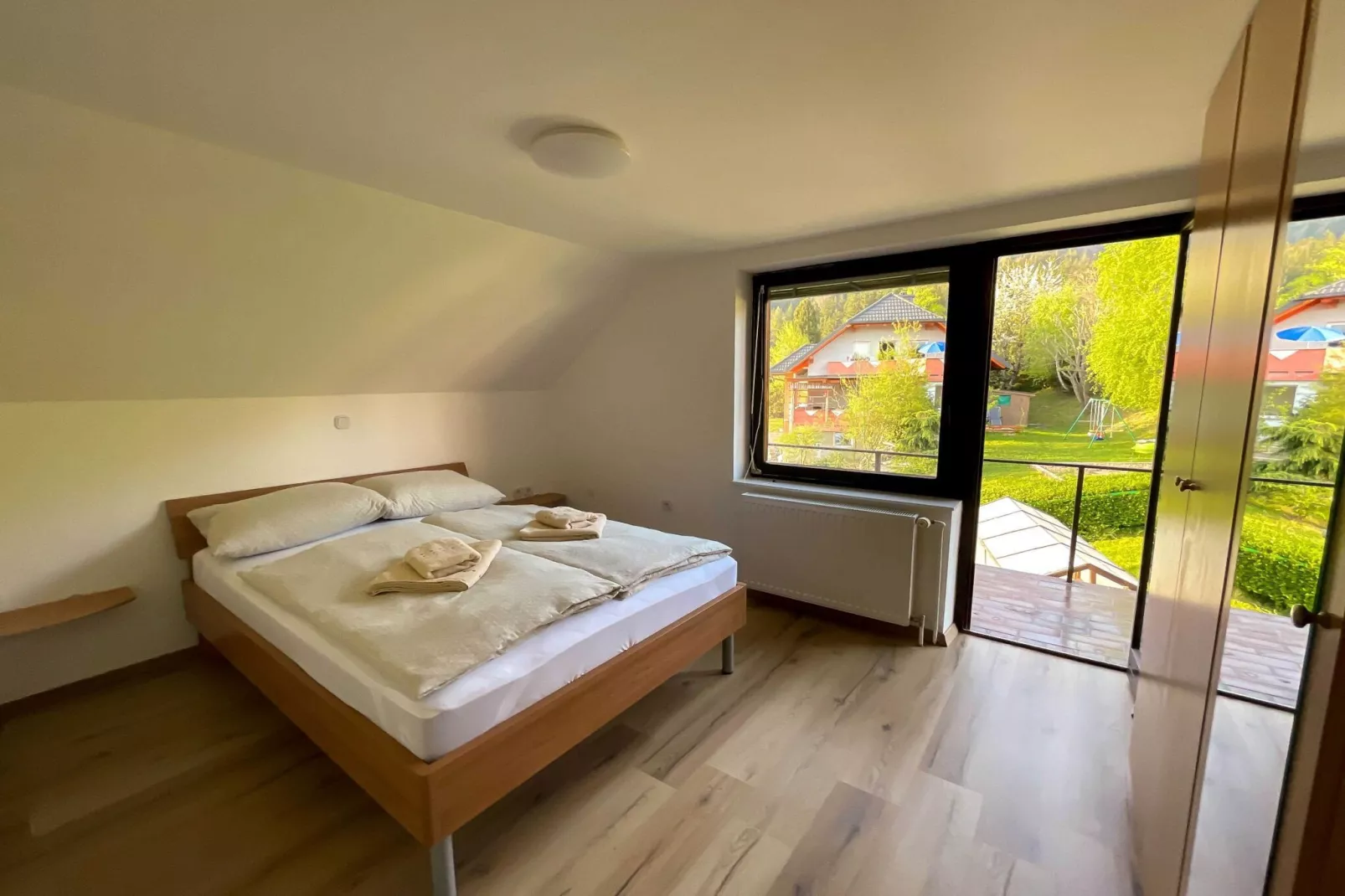 Vibrant and Charming Apartment with Balcony and Mountain View - Two Bedroom Apartment with Balcony and Mountain View-Bedroom