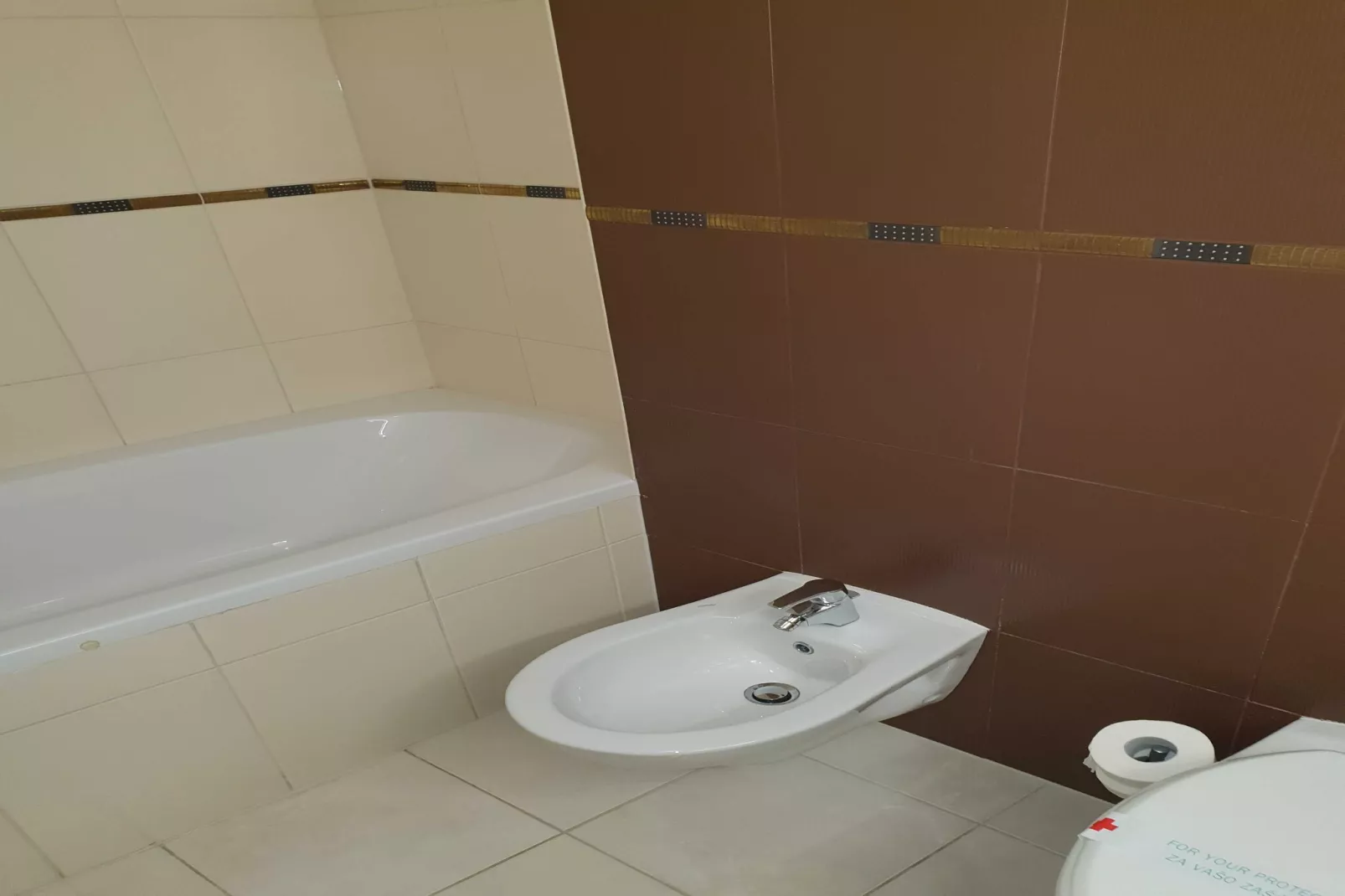 Marina Portorož Family Friendly Apartment 4 - Two Bedroom Apartment-Bathroom