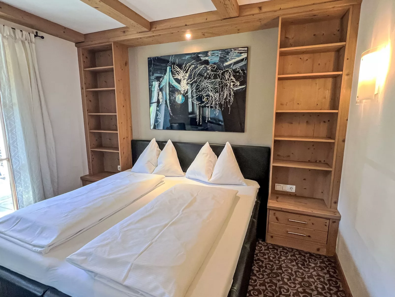 Cheeky Apartment-Inside