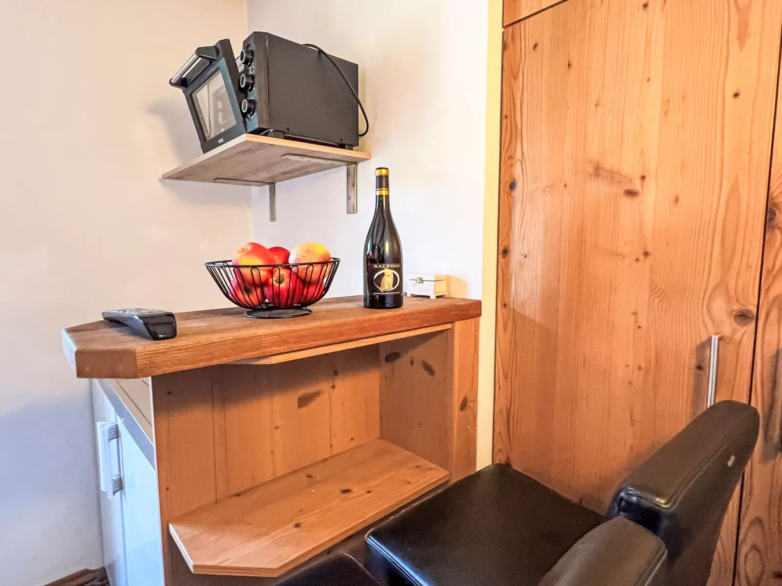 Cheeky Apartment-Inside