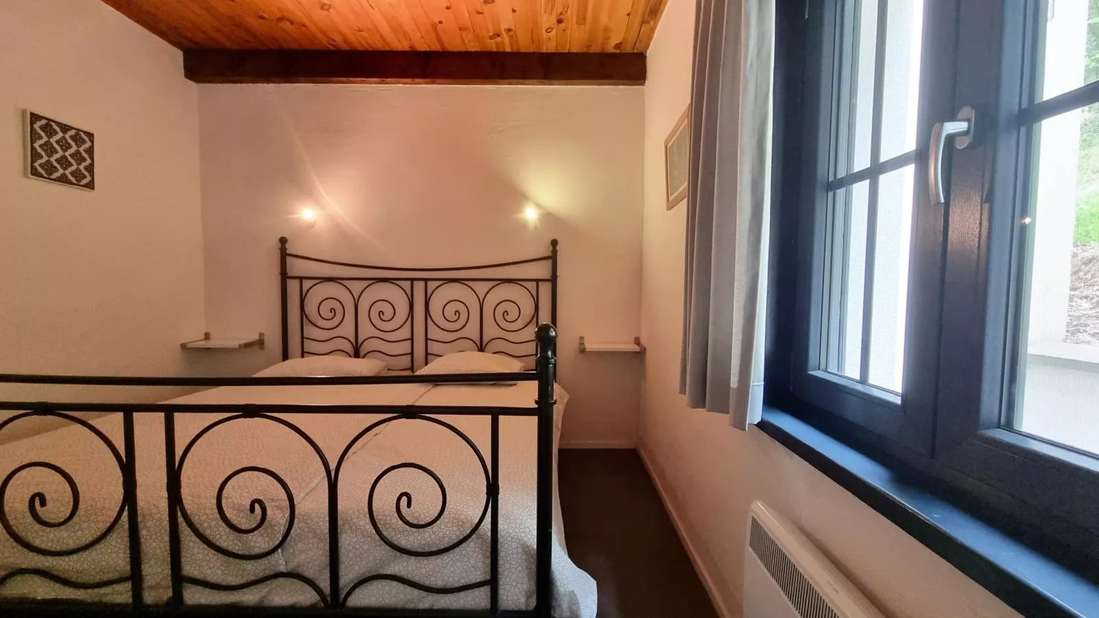 Le Castelas-Schlafzimmer