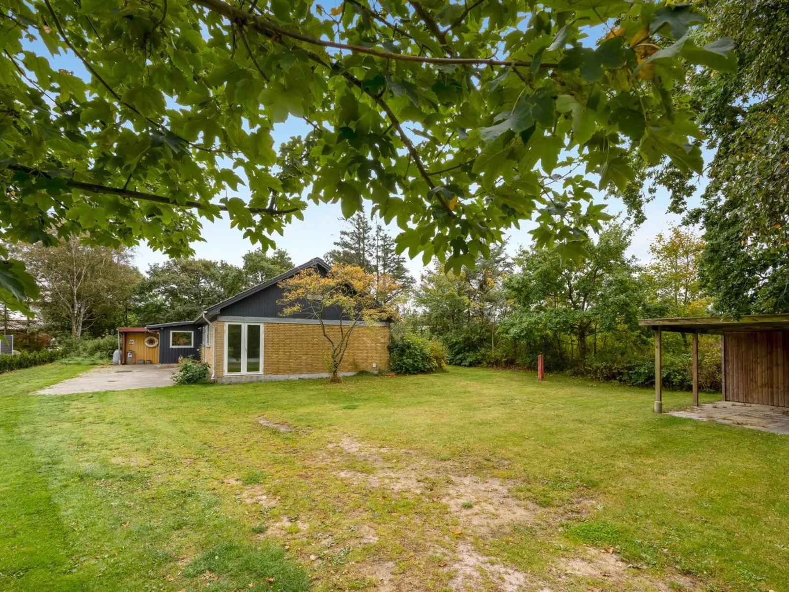 "Naia" - 300m to the fjord-Draußen