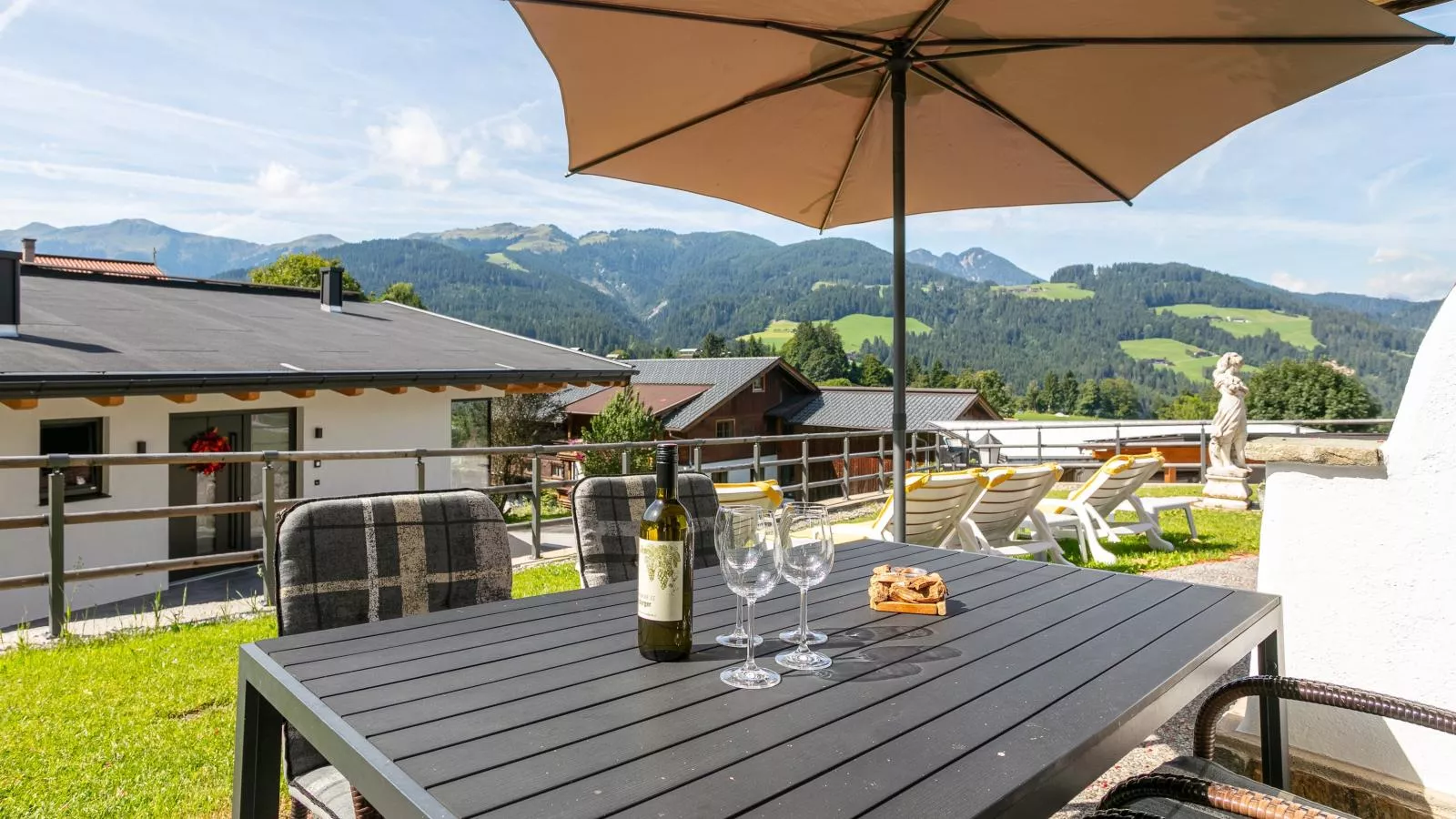 Landhaus Marchfeld Top 4  Top 5-Terrasse/Balkon