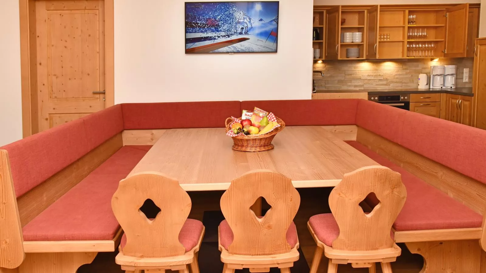 Apartments Next To The Ski Lift GF 1-Salle à manger