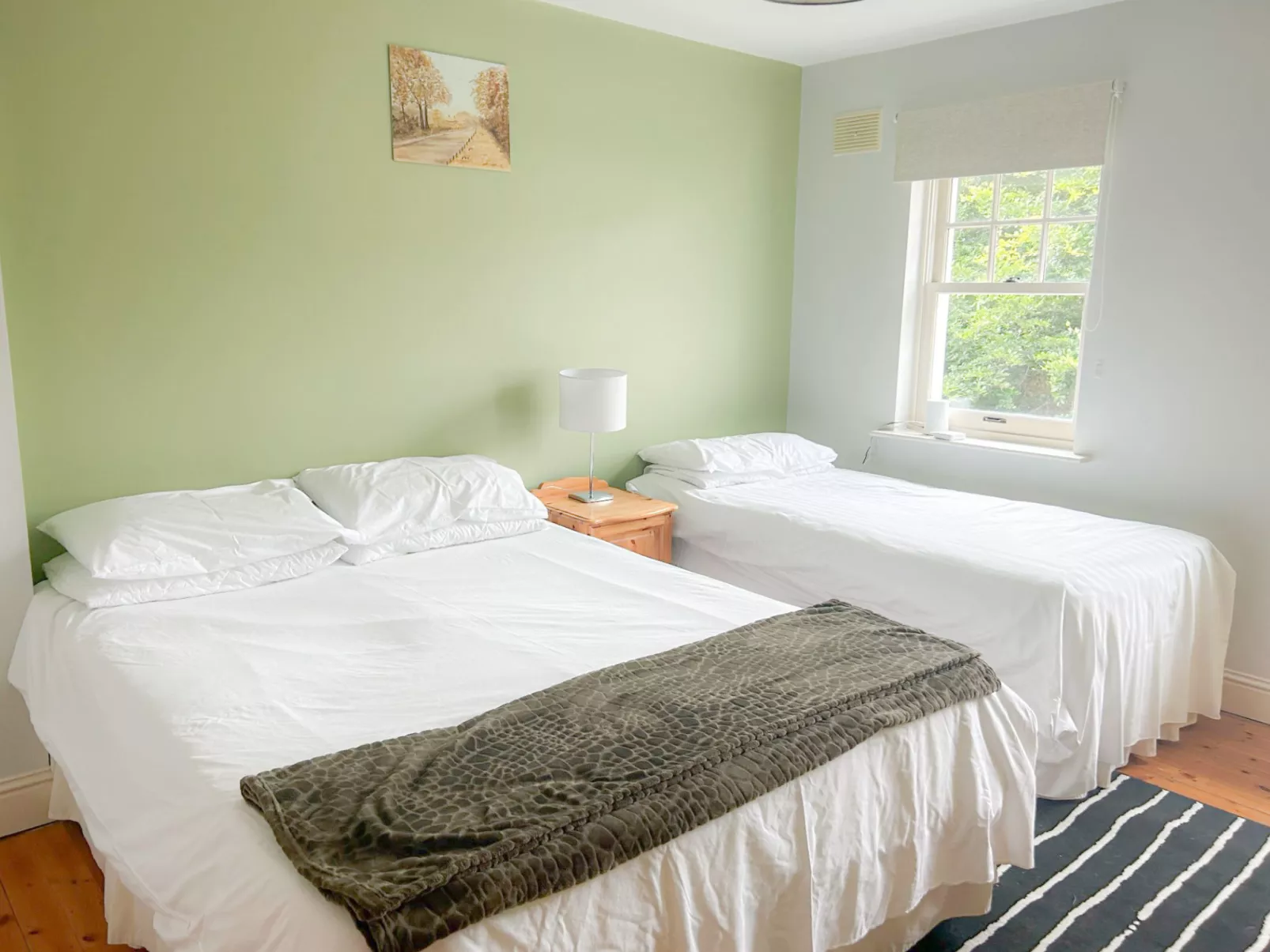 Courtyard HC No 8-Drinnen